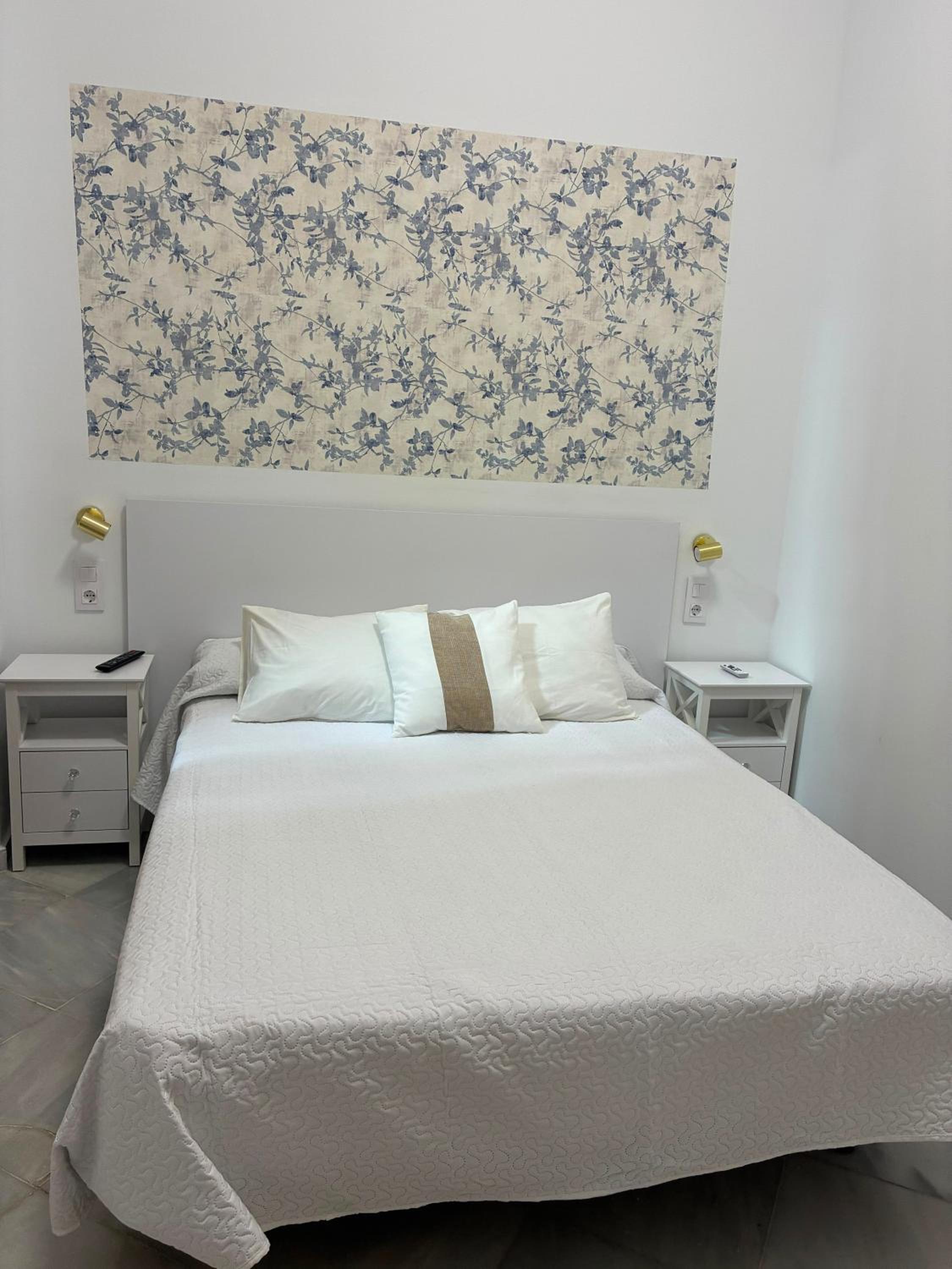Standard Double Room with Fan photo 1