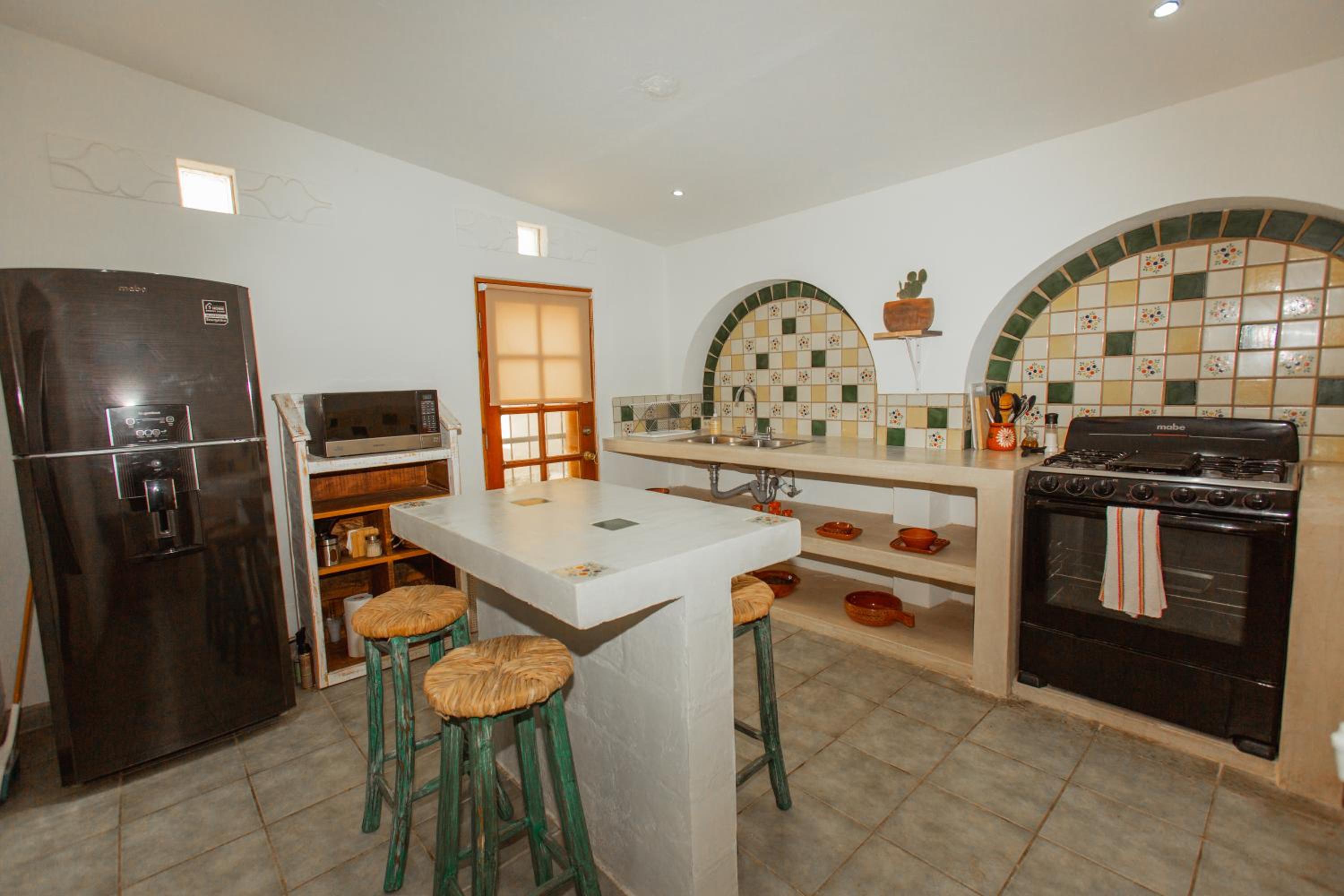 Two-Bedroom House - Photo 12