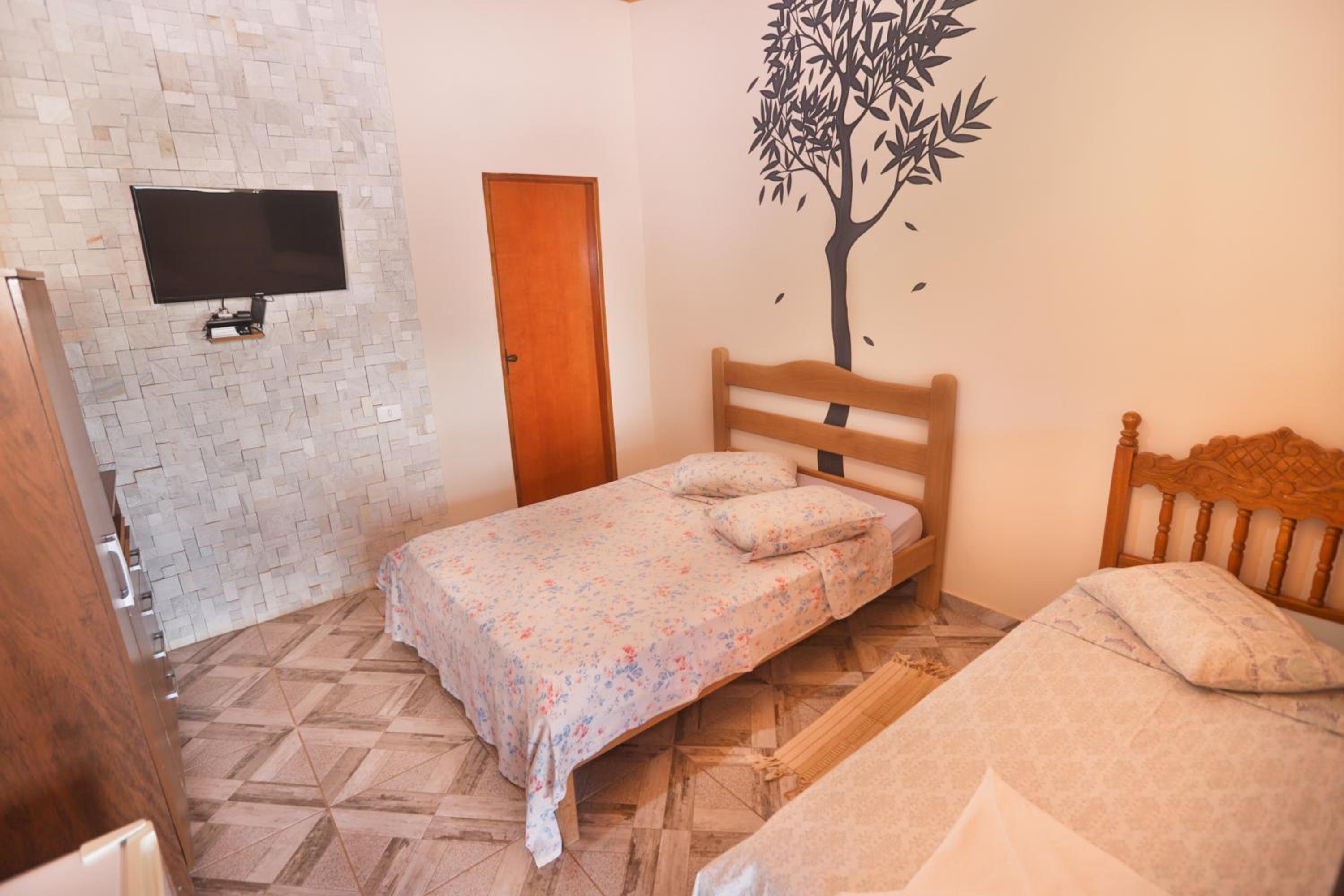 Triple Room - Photo 2