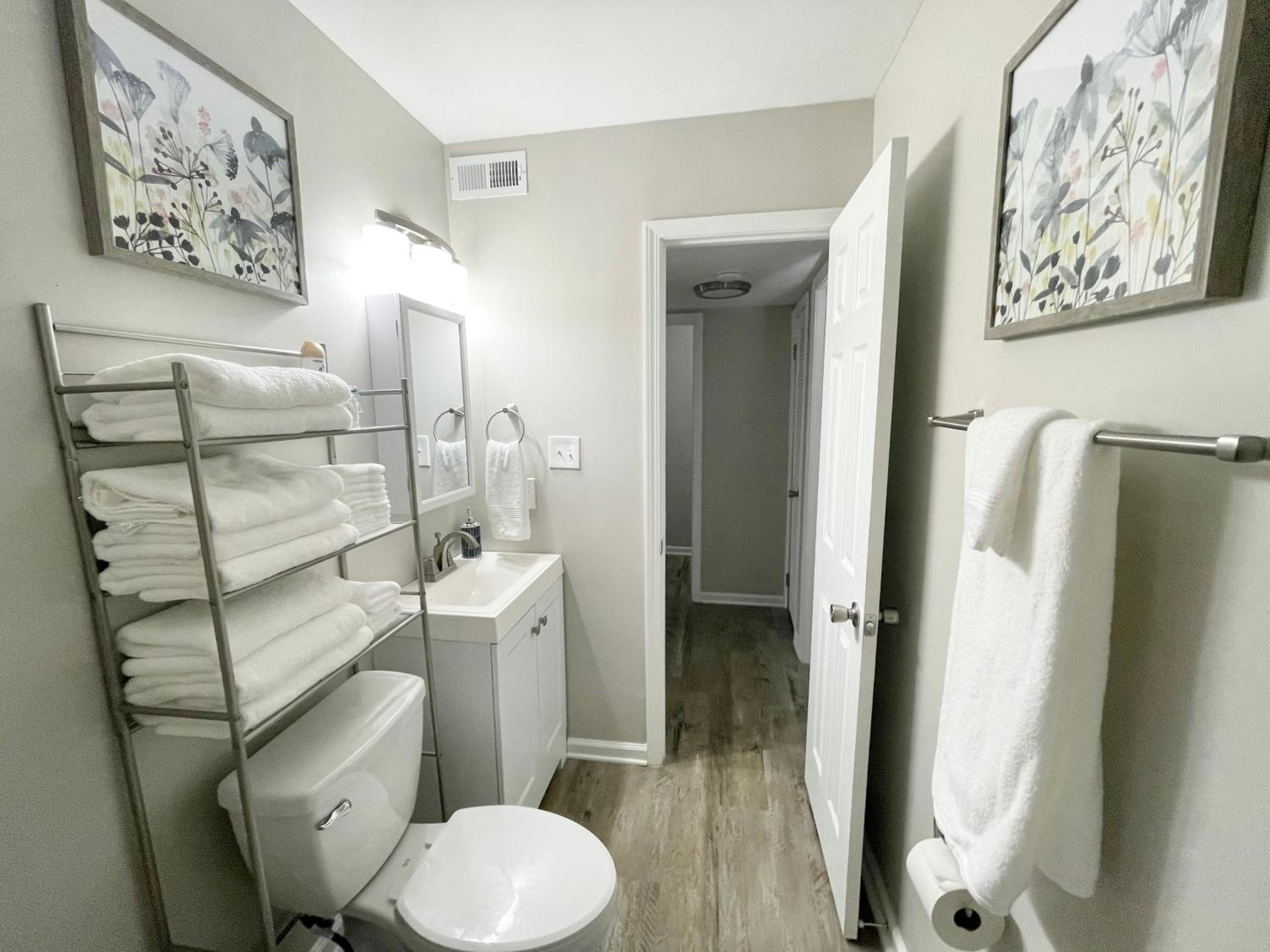 Two-Bedroom Apartment photo 2