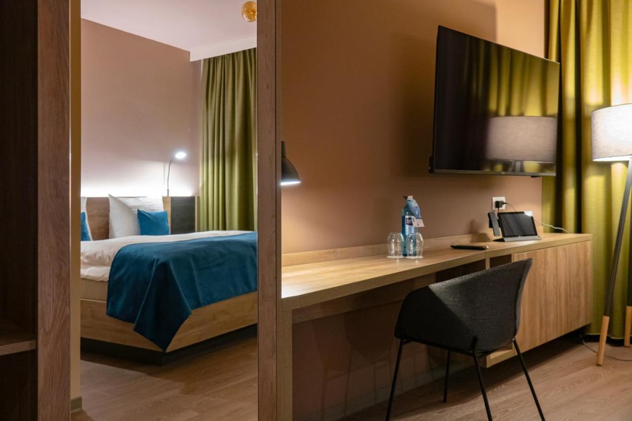 Double Room - Photo 8
