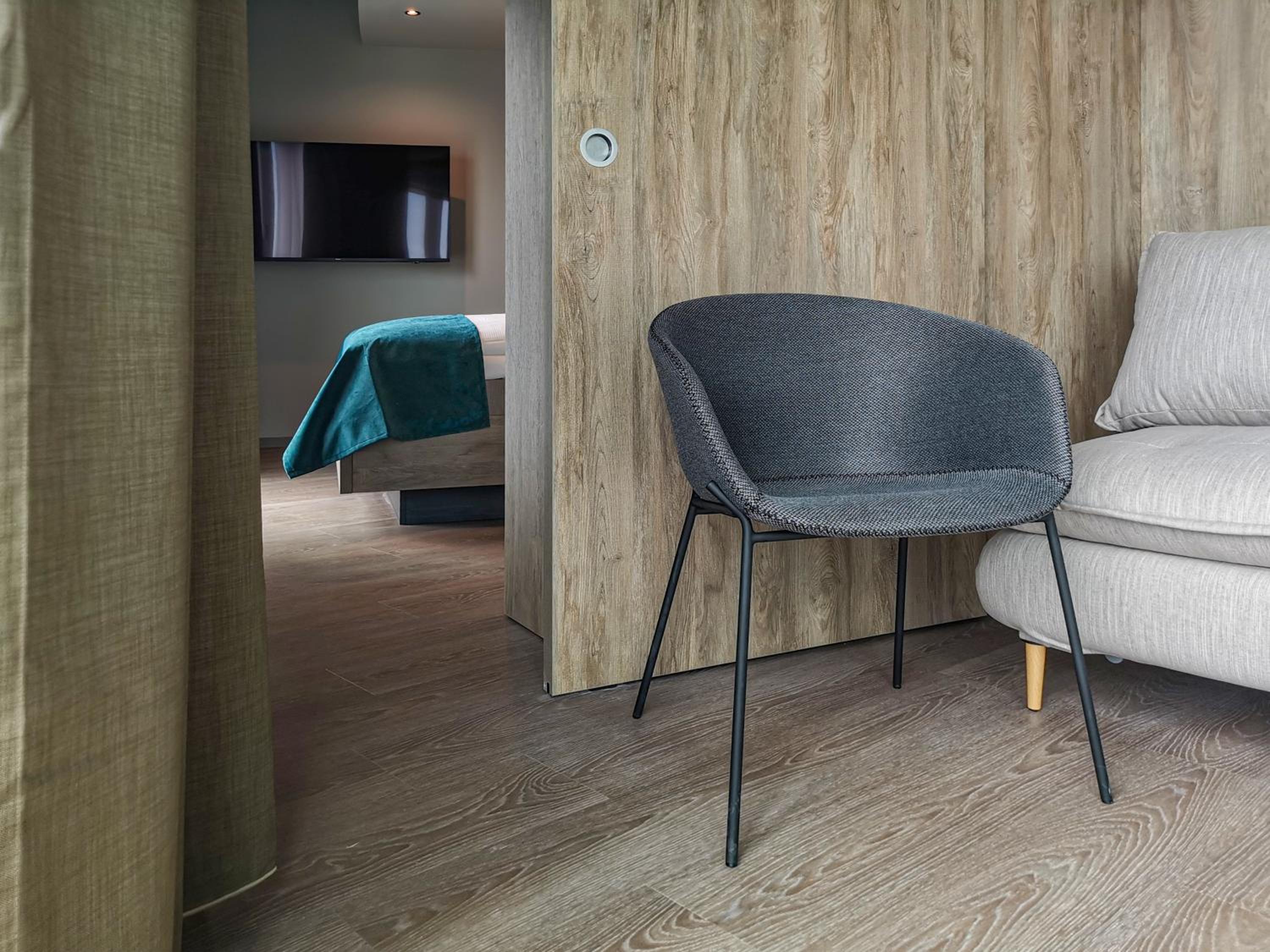 Suite with Balcony - Photo 3