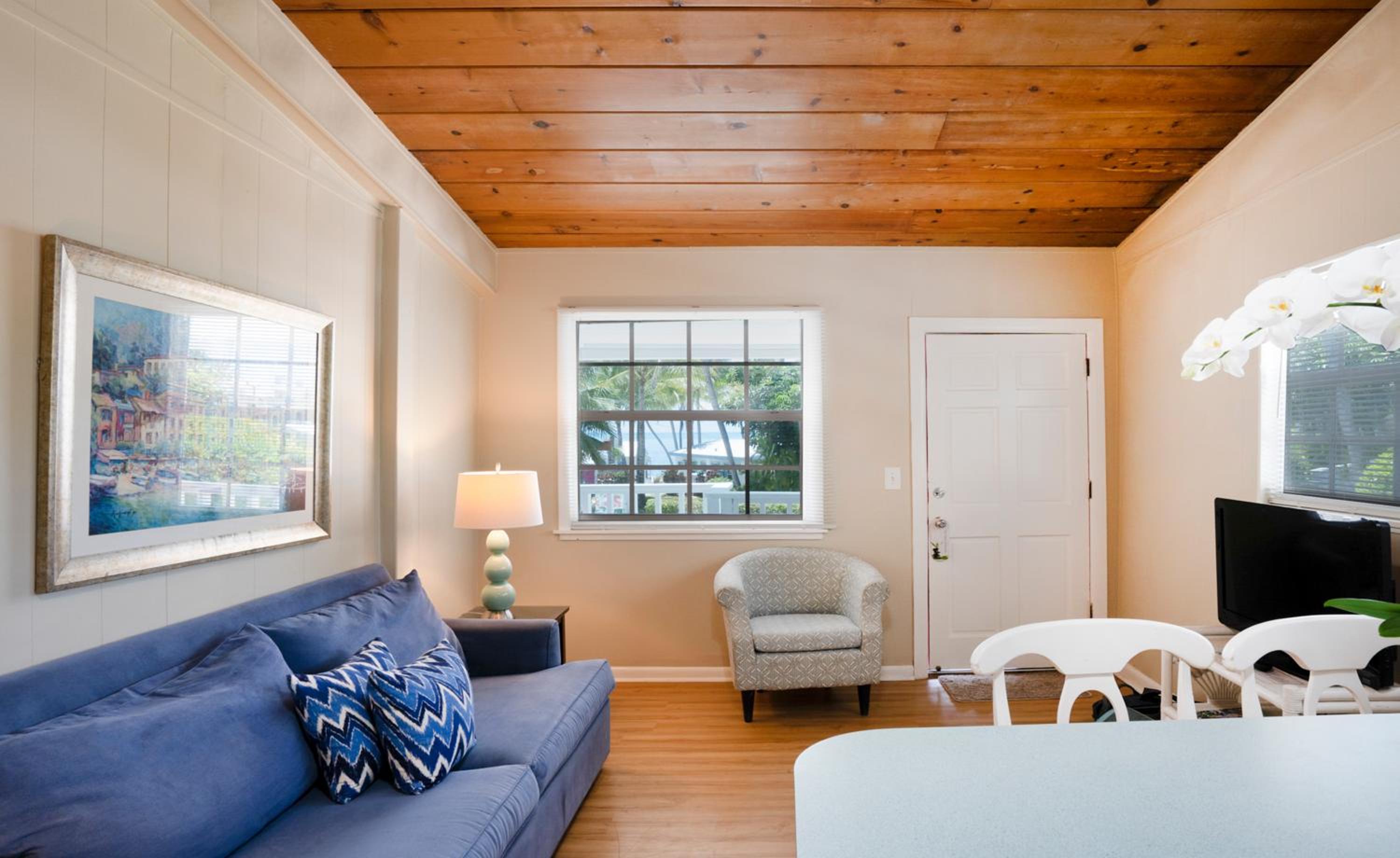 Oceanview Suite - Photo 2