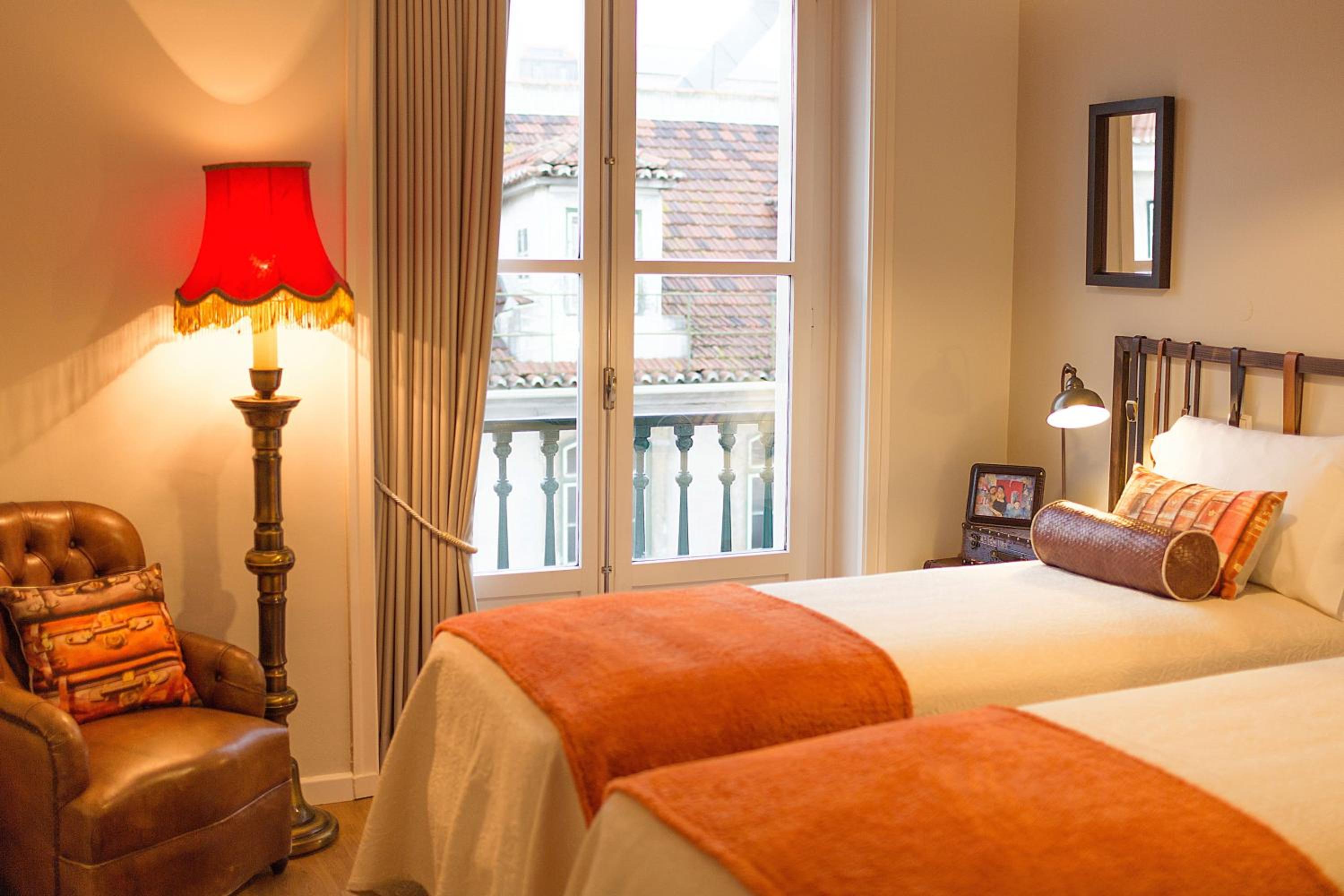 One-Bedroom Apartment with Balcony and River View photo 1