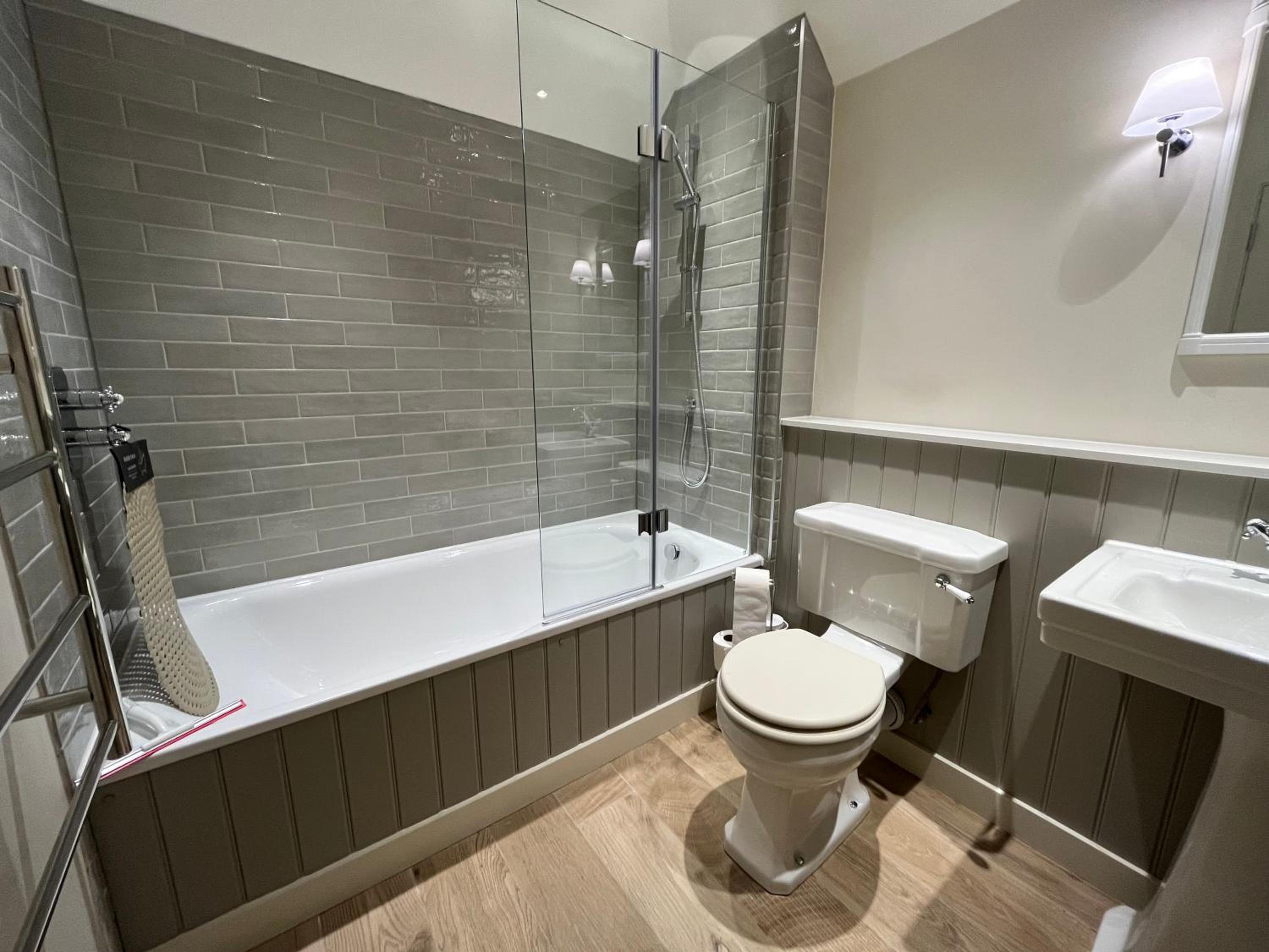 Three-Bedroom House - Photo 7