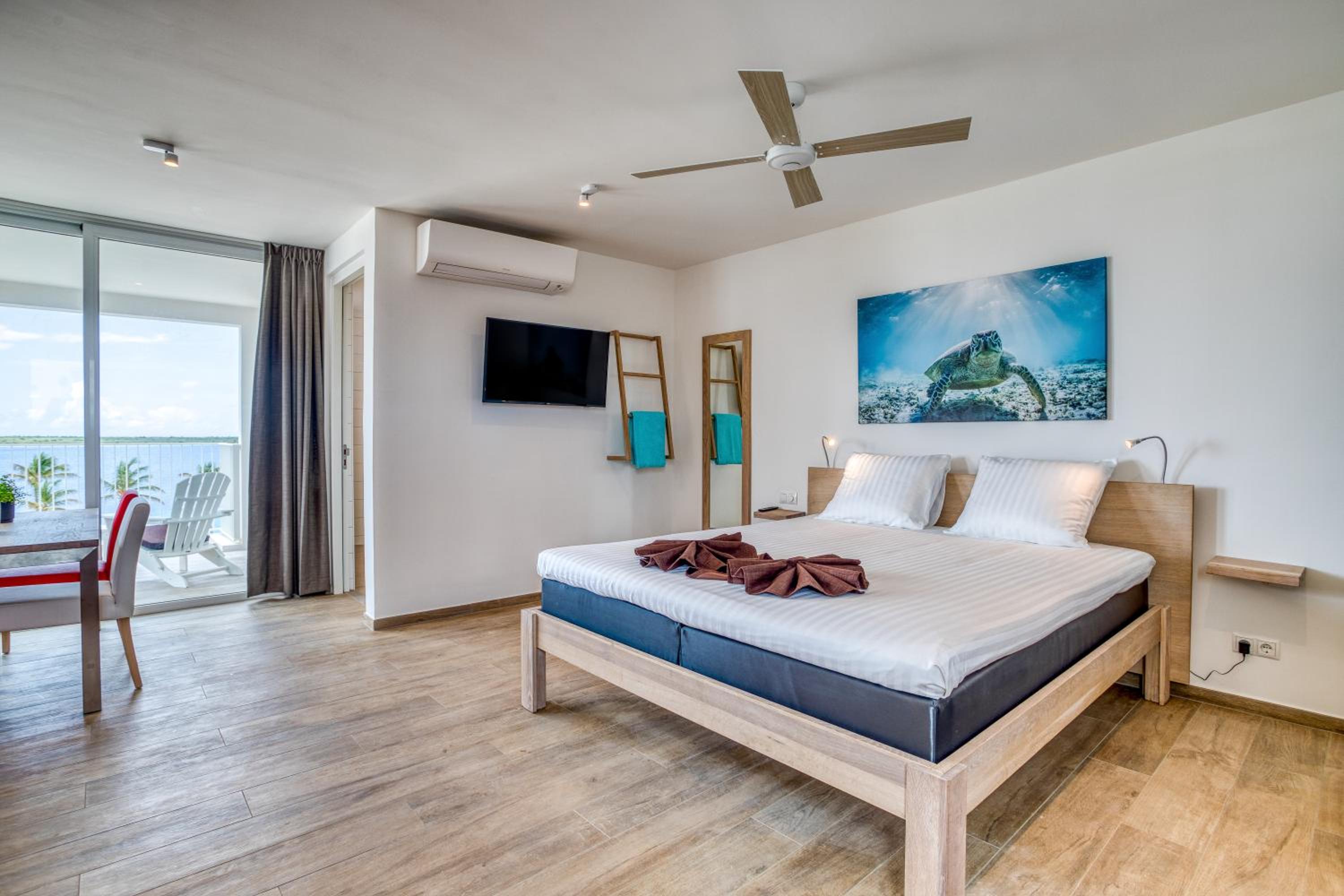 Family Room with Sea View