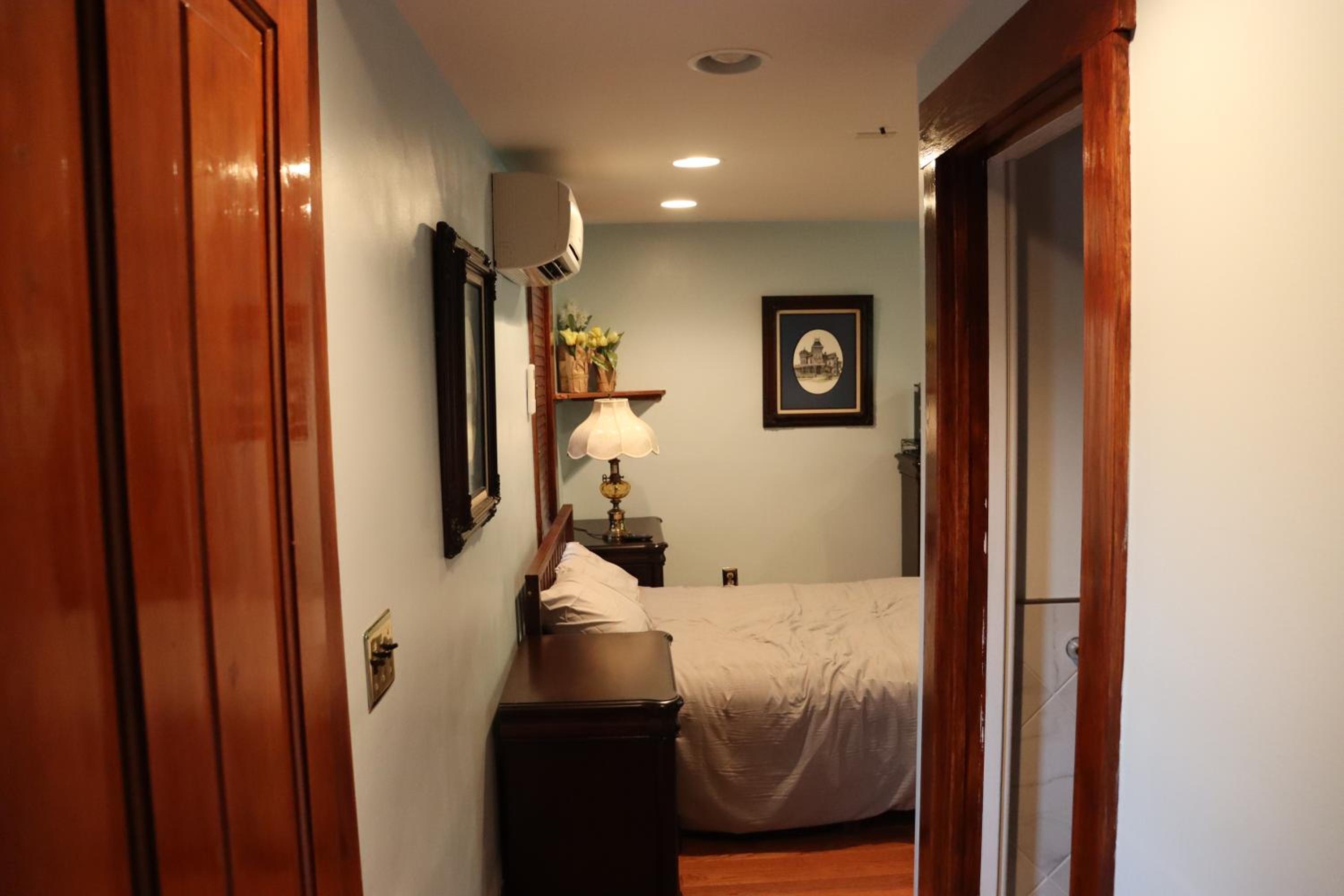 Double Room with Private Bathroom - Photo 4