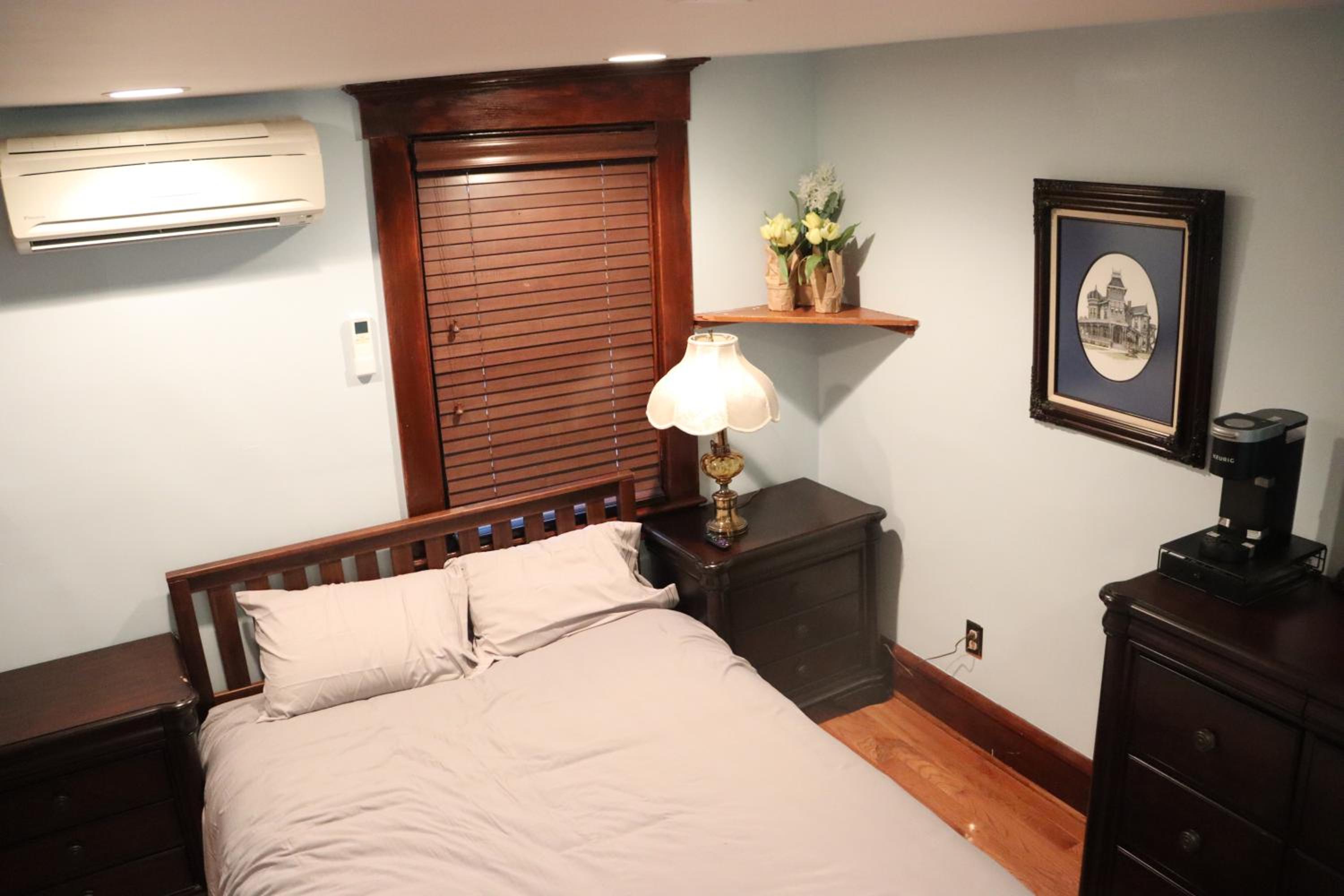 Double Room with Private Bathroom - Photo 3