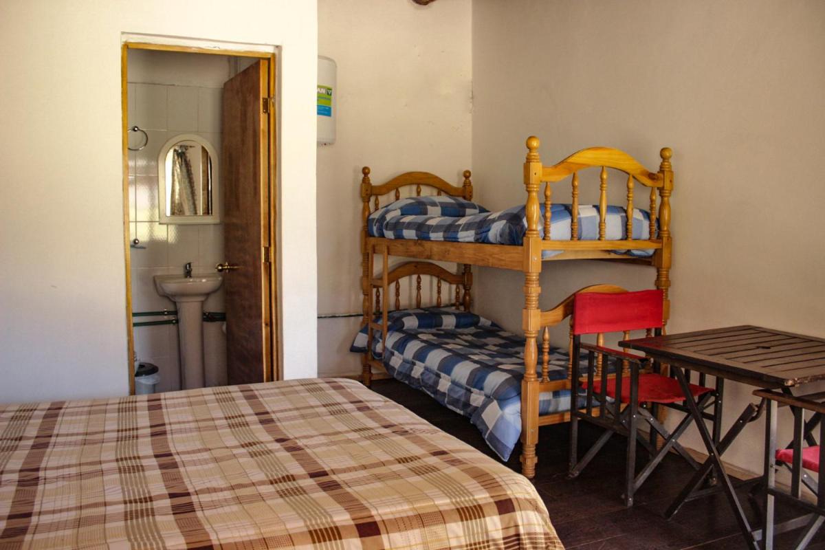 Quadruple Room with Private Bathroom photo 2