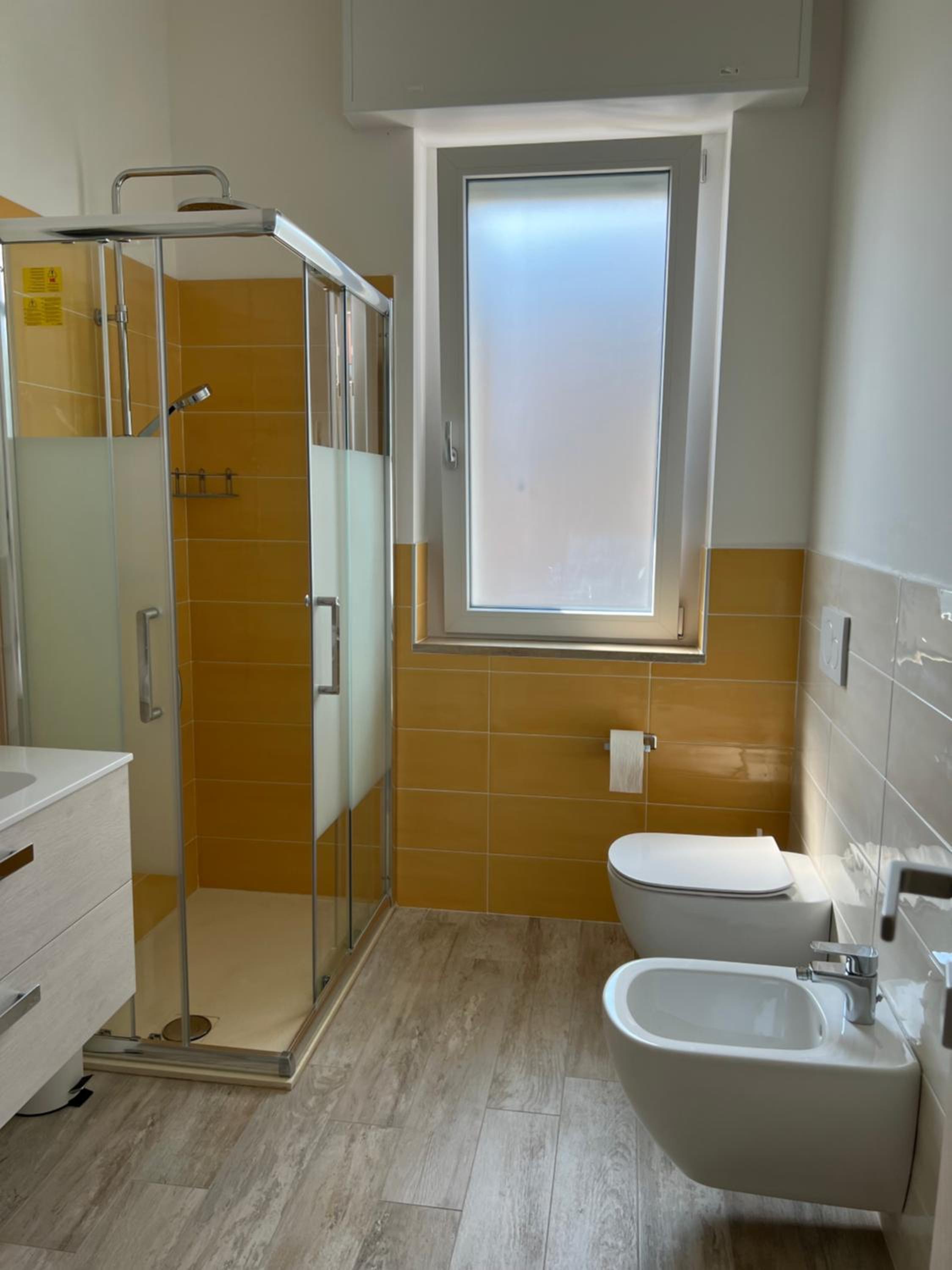 Large Double Room - Photo 4