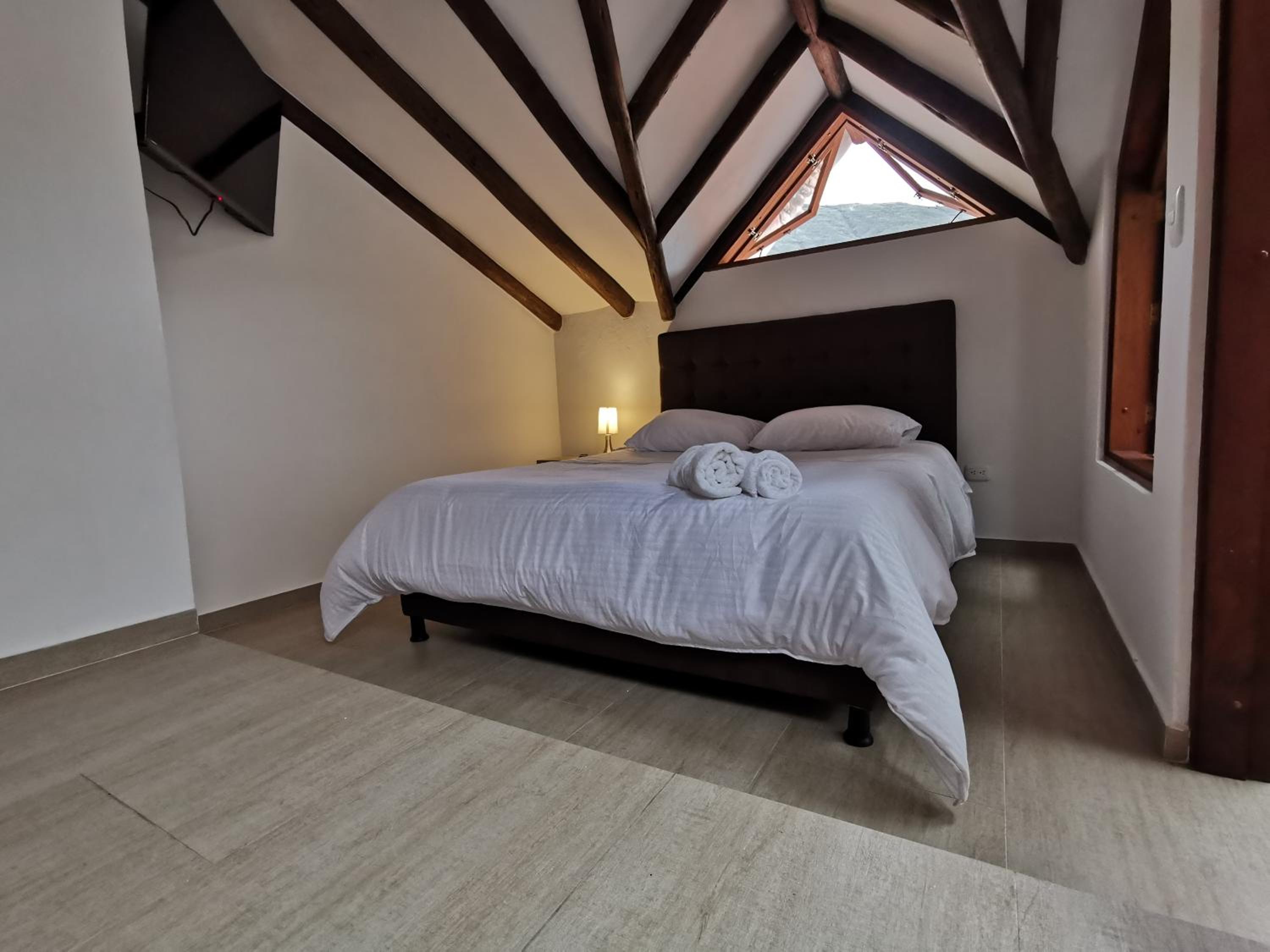 Deluxe Double Room with Shower