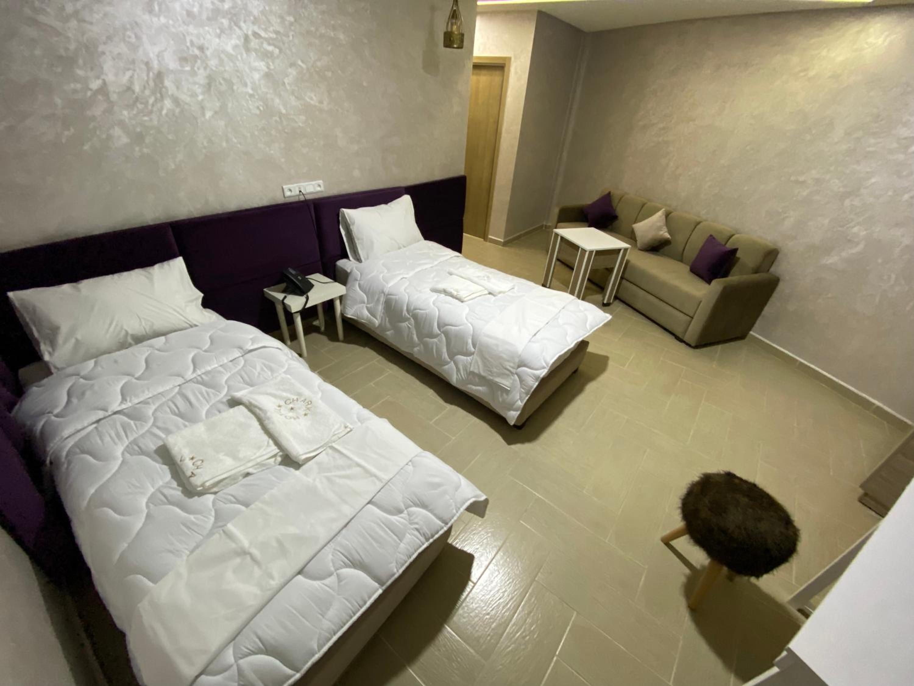 Twin Room - Photo 6