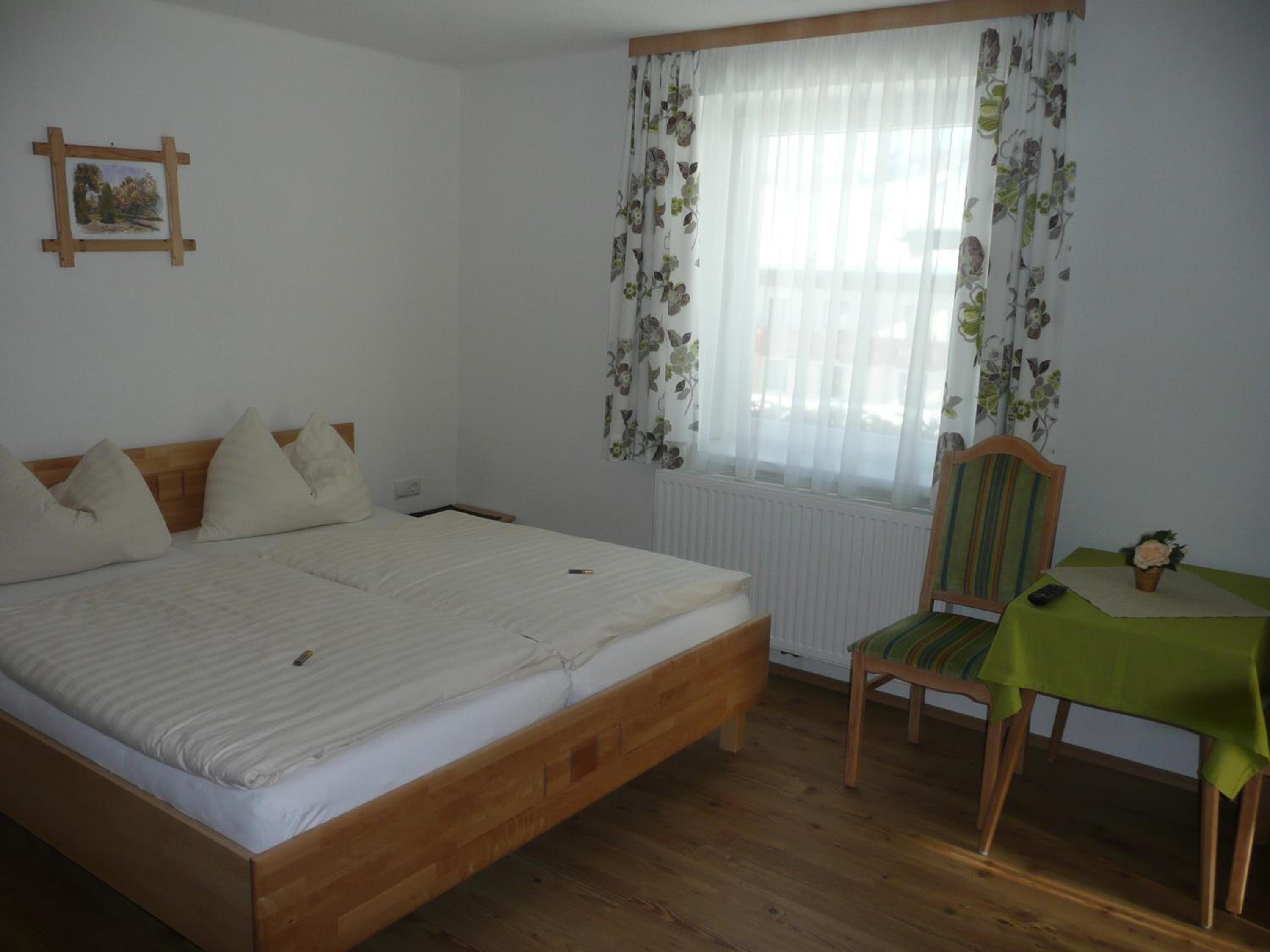 One-Bedroom Apartment with Balcony and Terrace - Photo 8