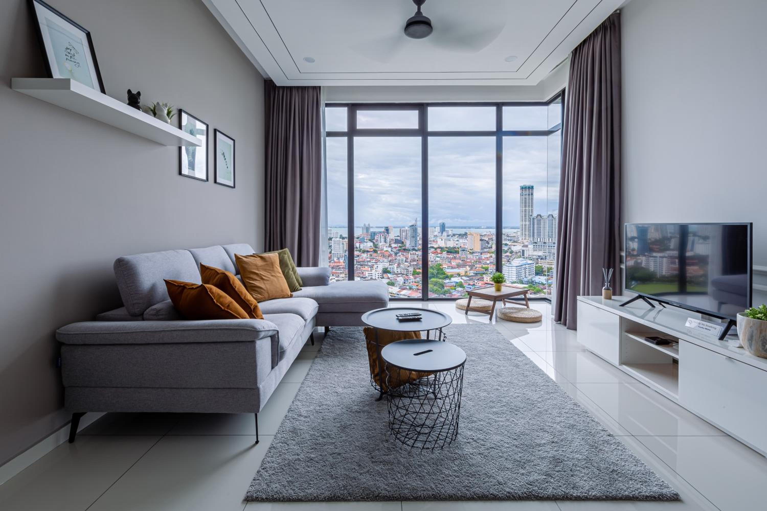 Deluxe Apartment