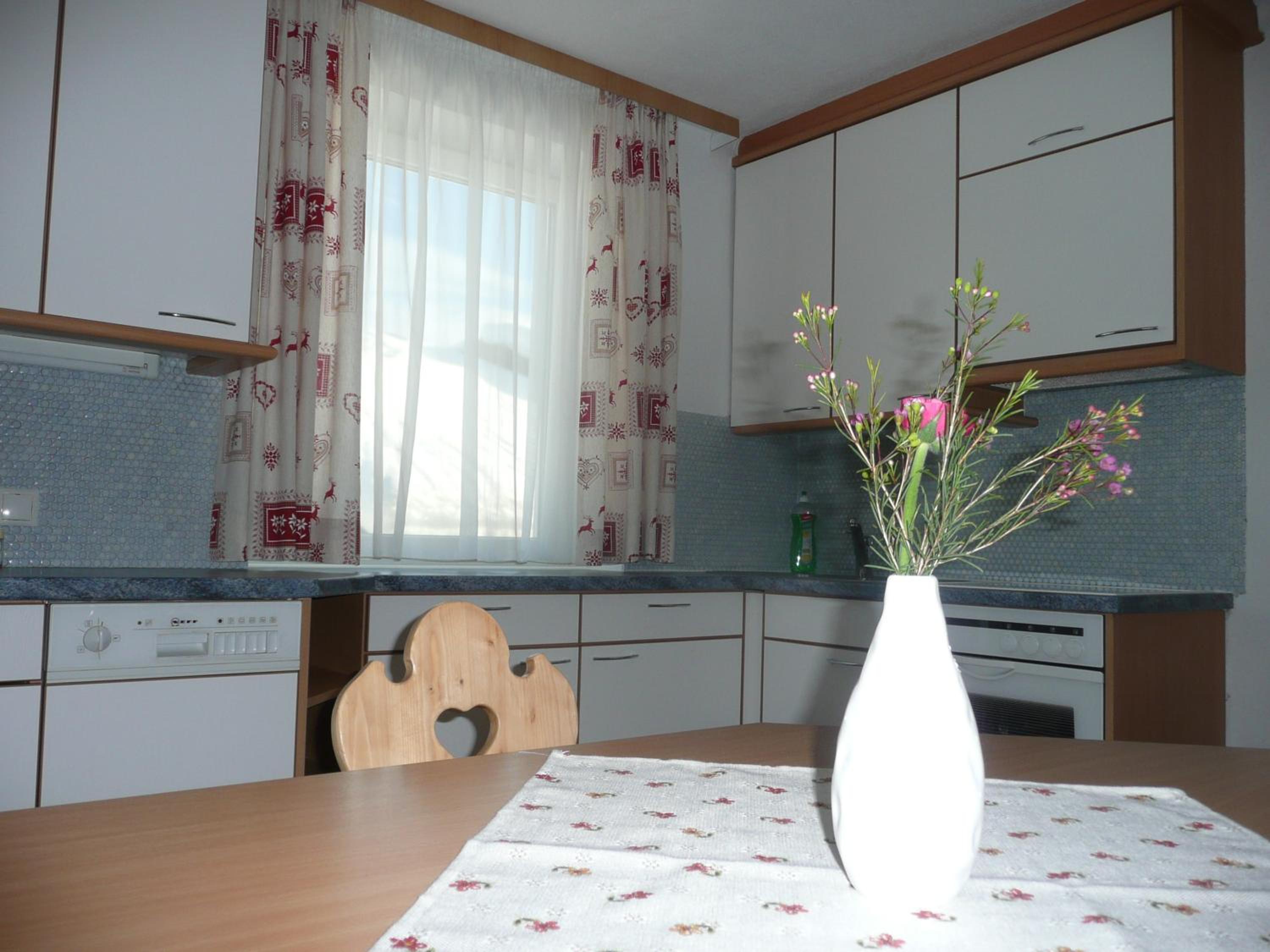 Two-Bedroom Apartment with Balcony - Photo 11