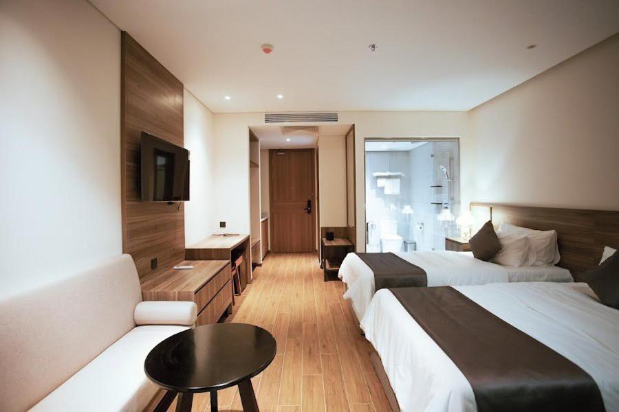 Quadruple Room With Lake View photo 2