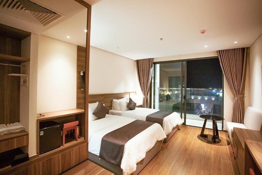 Quadruple Room With Lake View photo 3