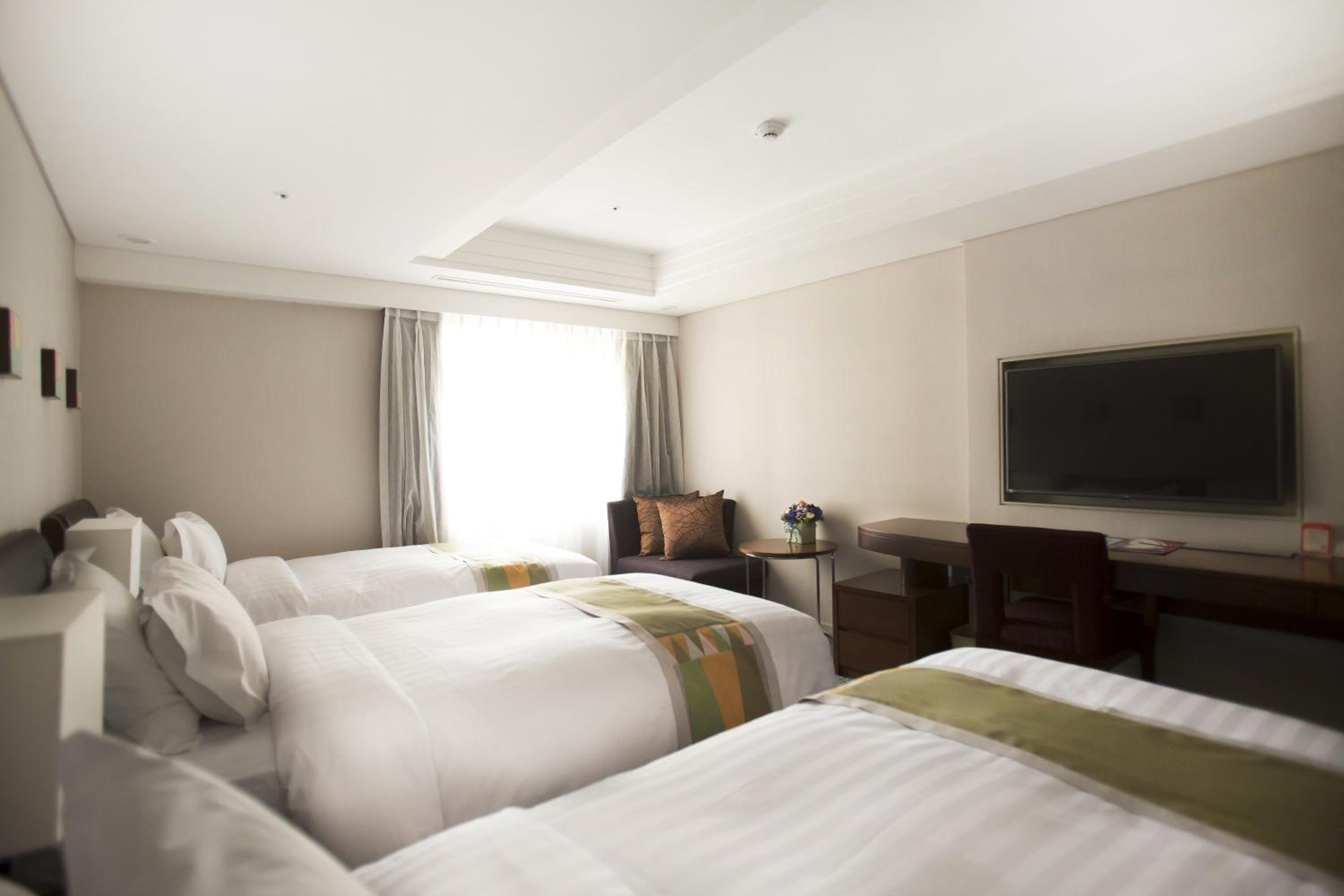 Triple Room photo 2