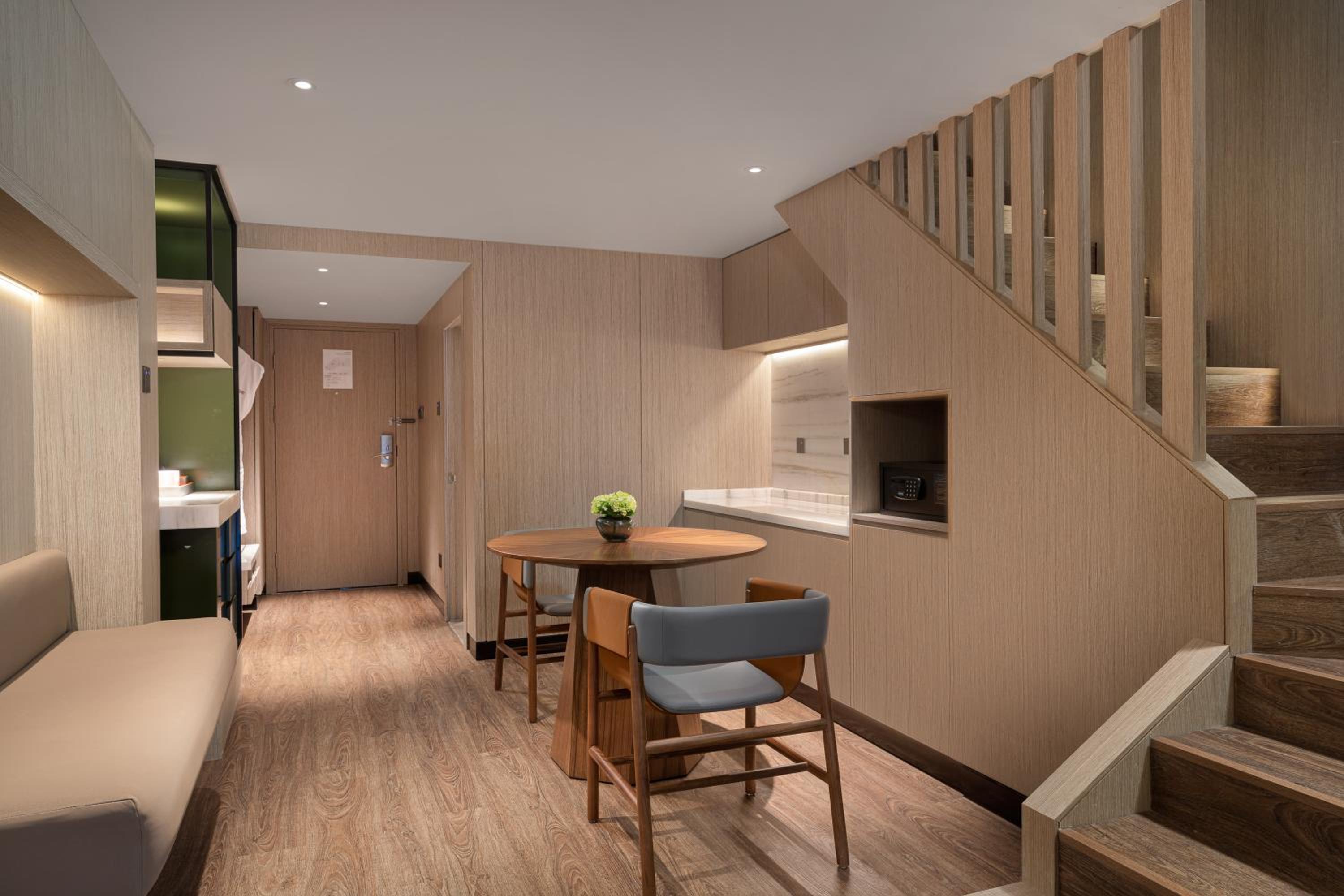 1 King Suite With Living Access and Children Decoration photo 2