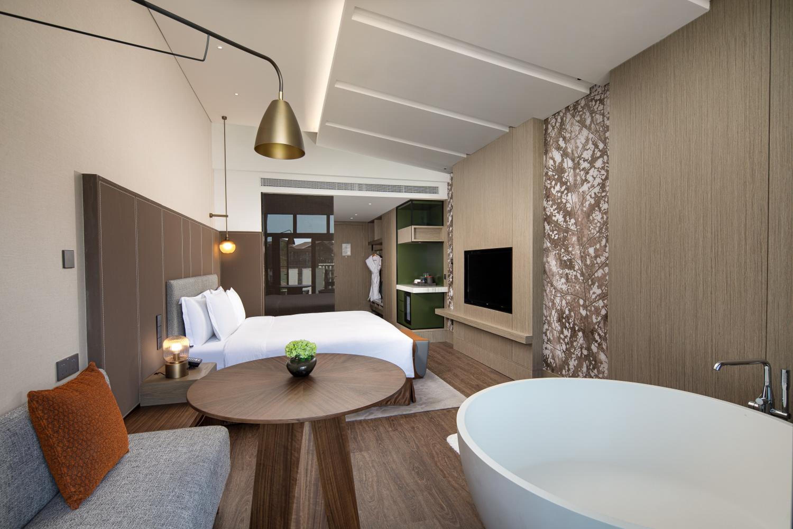 Standard King Room