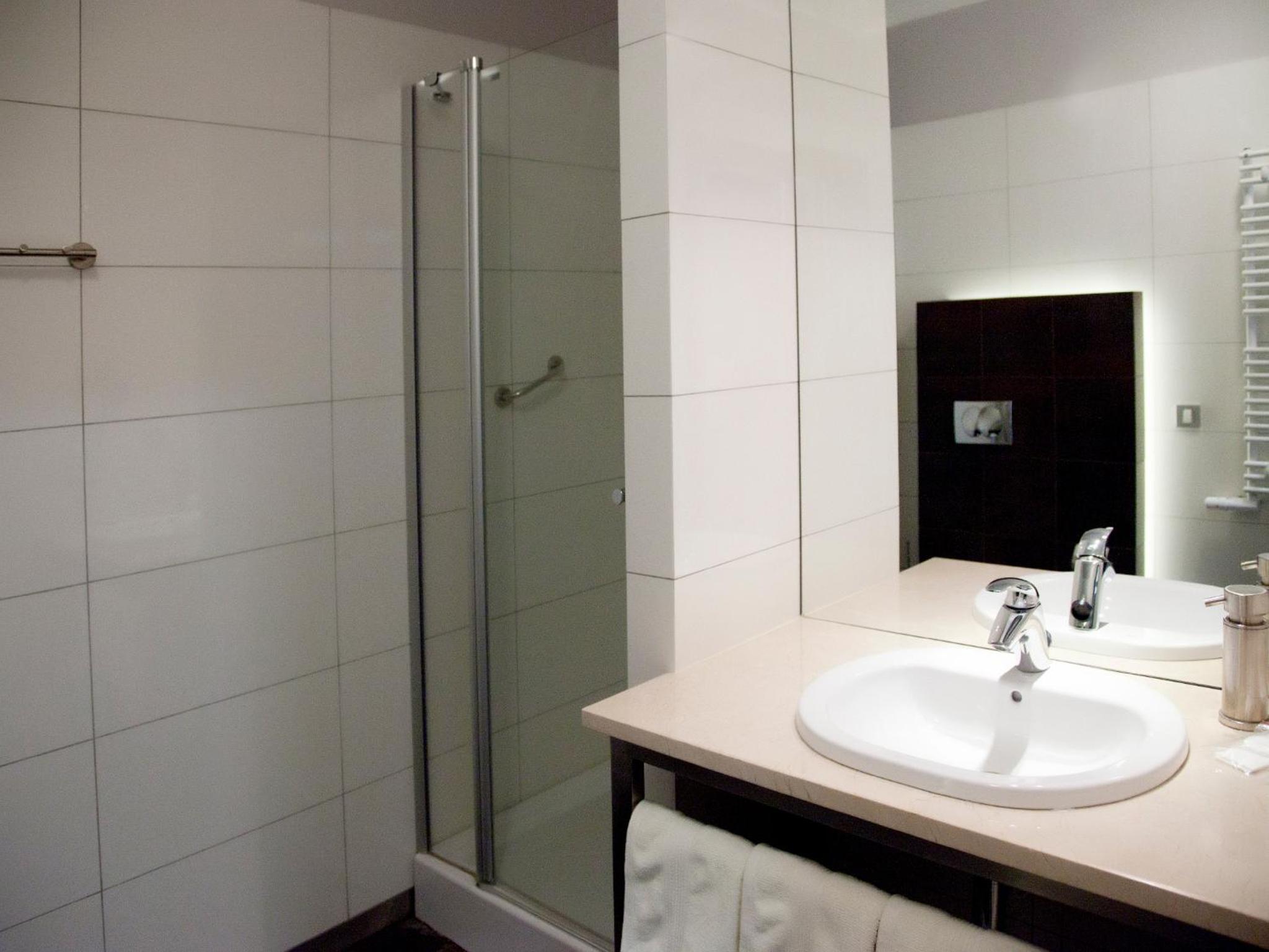 Double Room - Photo 6