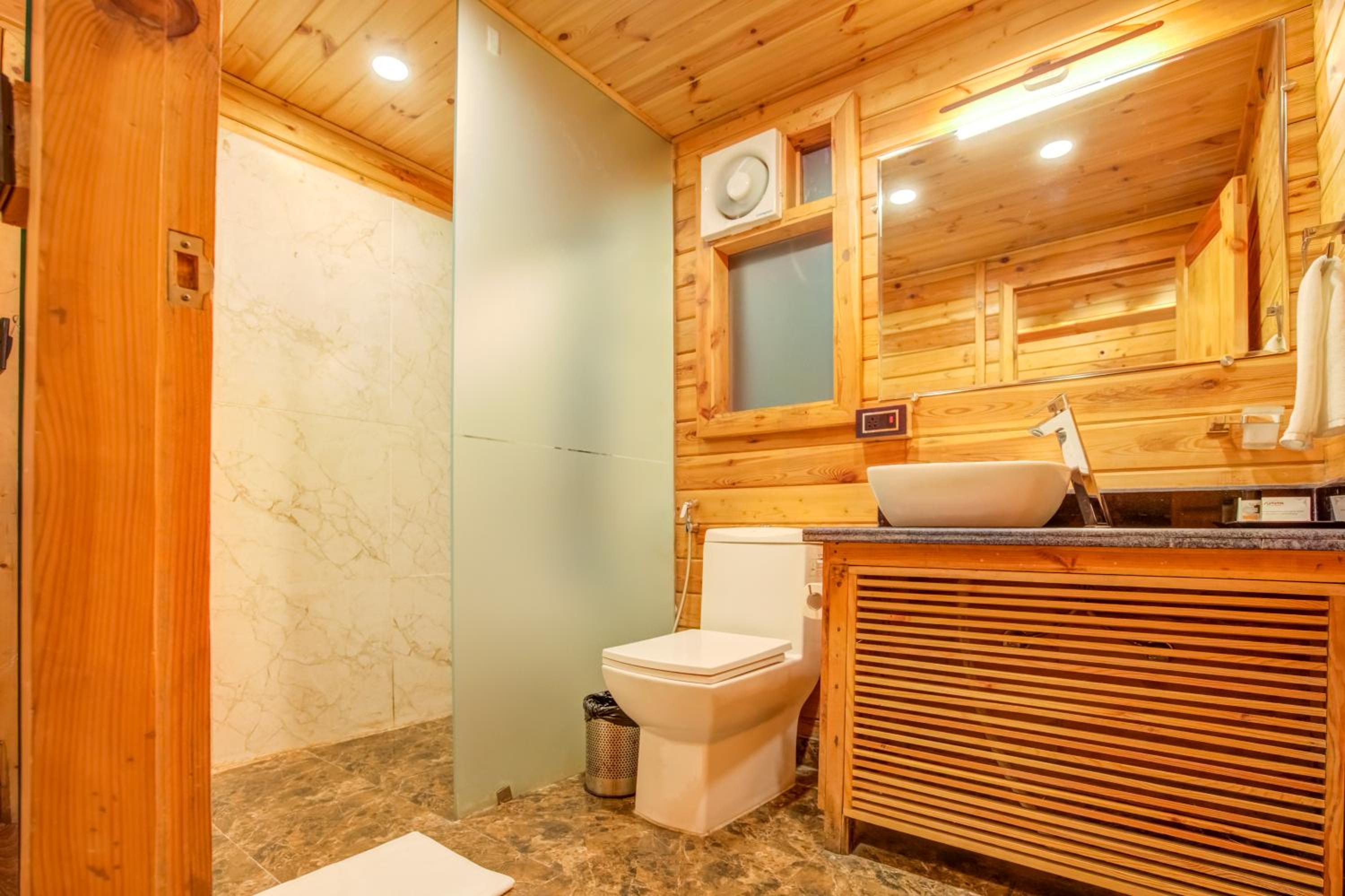 Cottage with Private Balcony photo 2