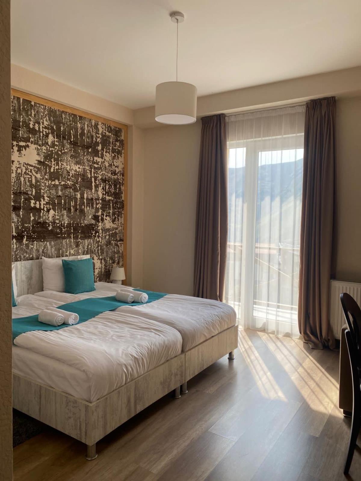 Twin Room With Mountain View