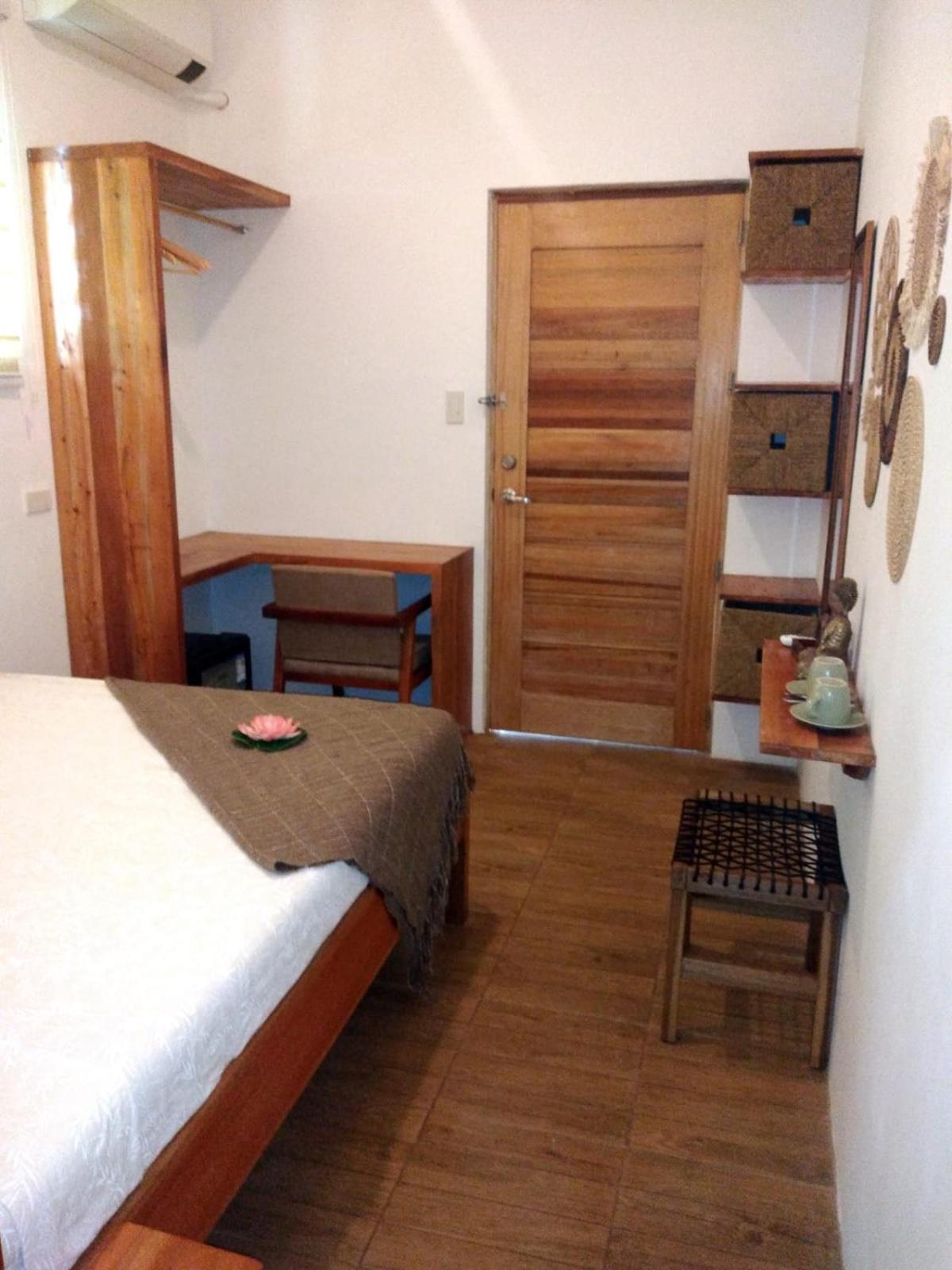 Economy Double Room - Photo 6