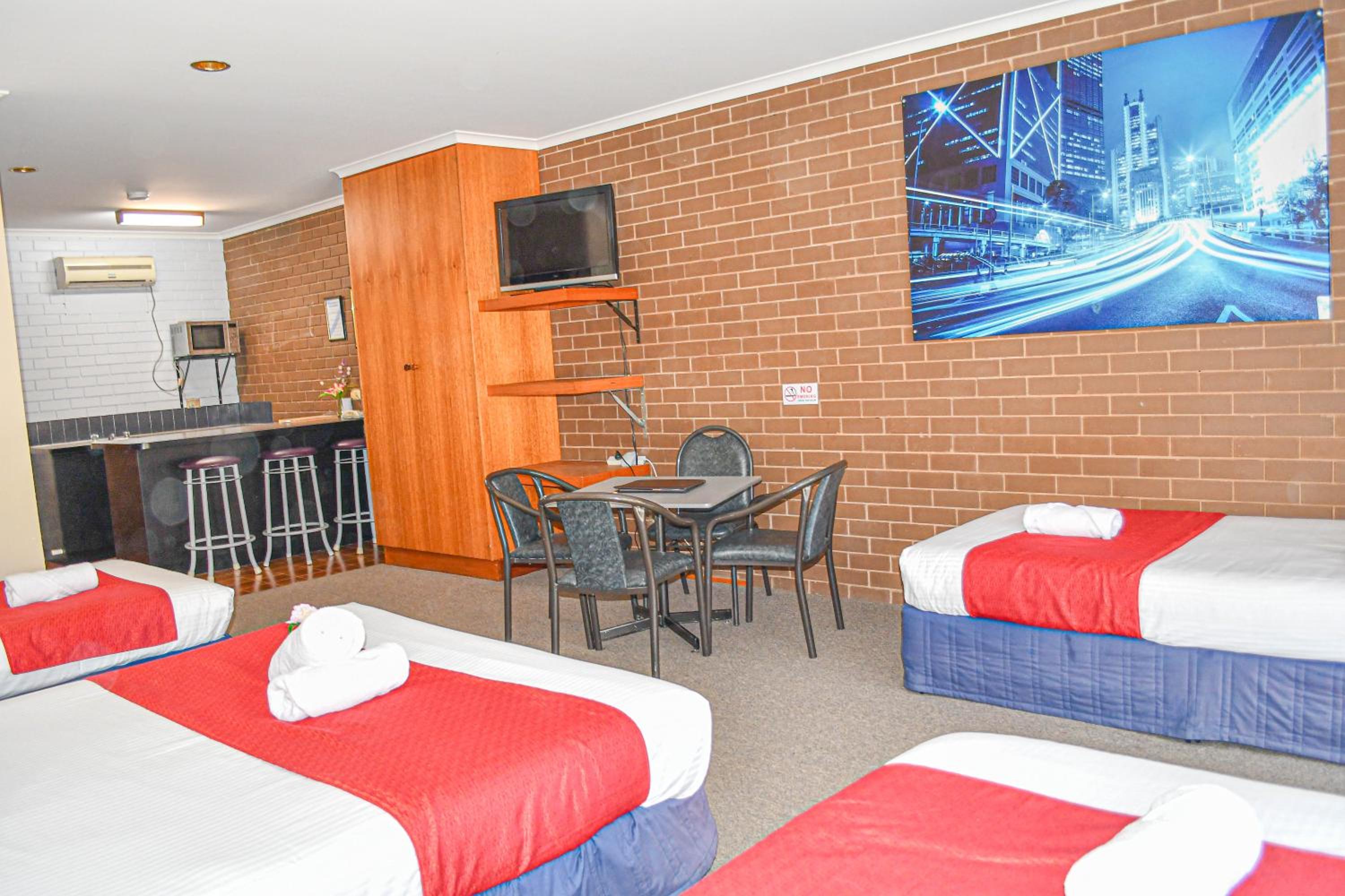 Comfort Quadruple Room