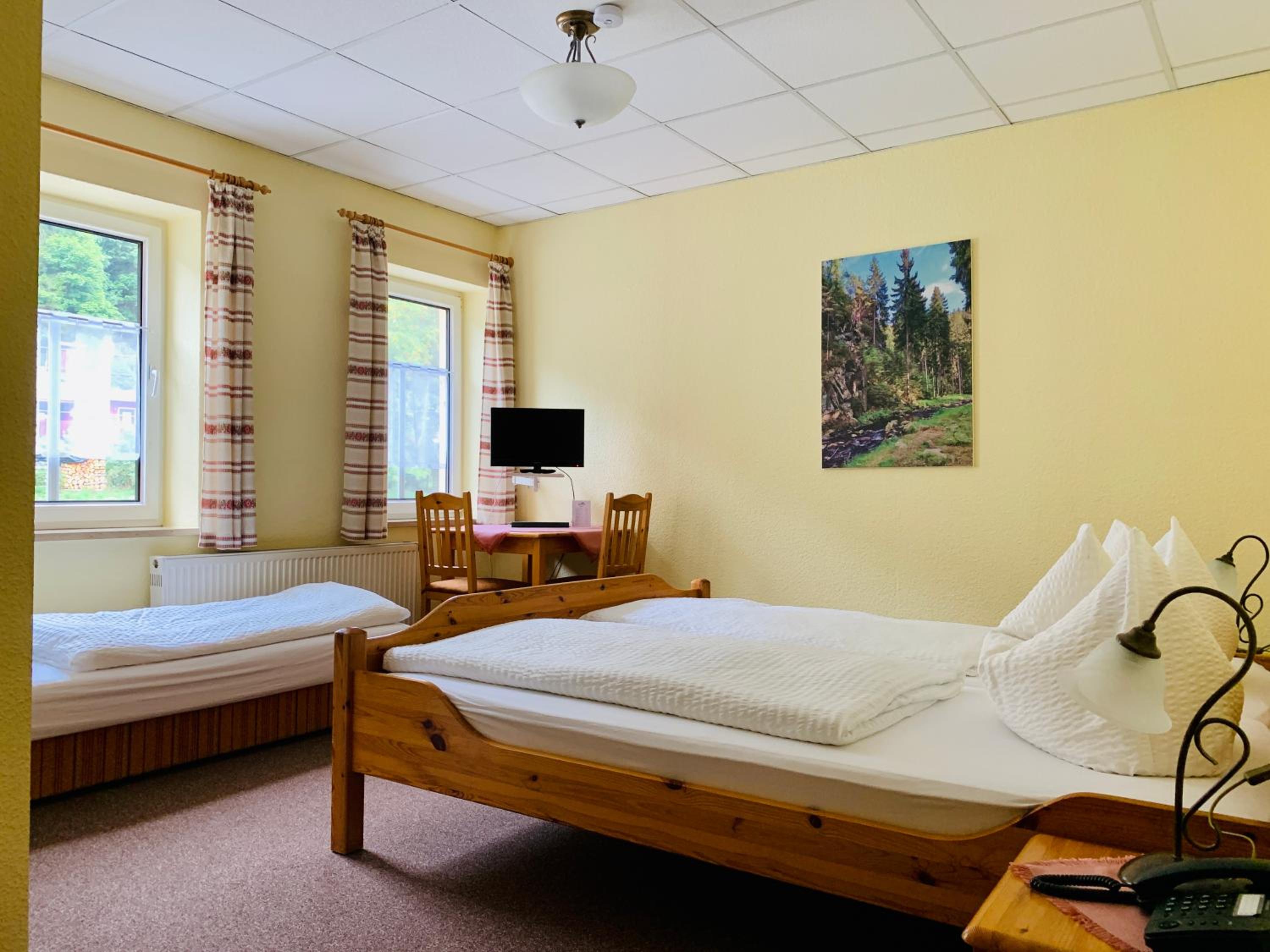 Double Room with Extra Bed photo 1