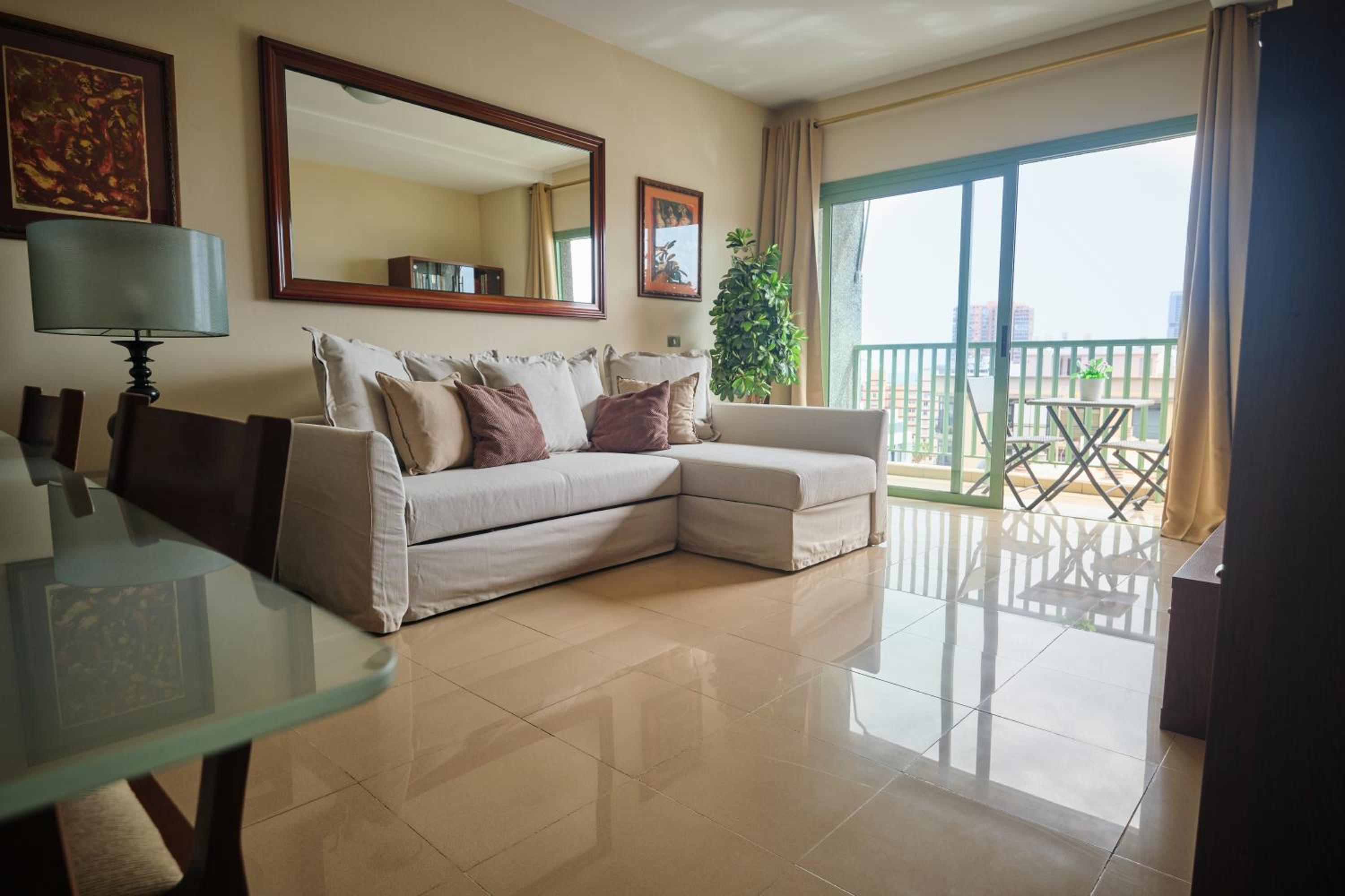 Apartamento con vista al mar