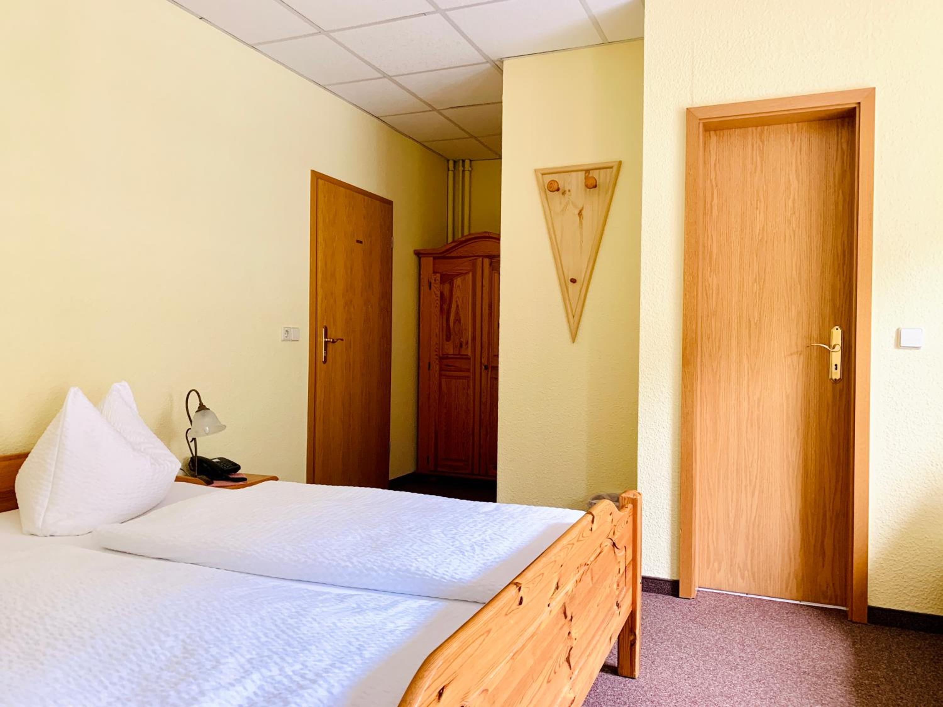 Double Room with Extra Bed photo 3