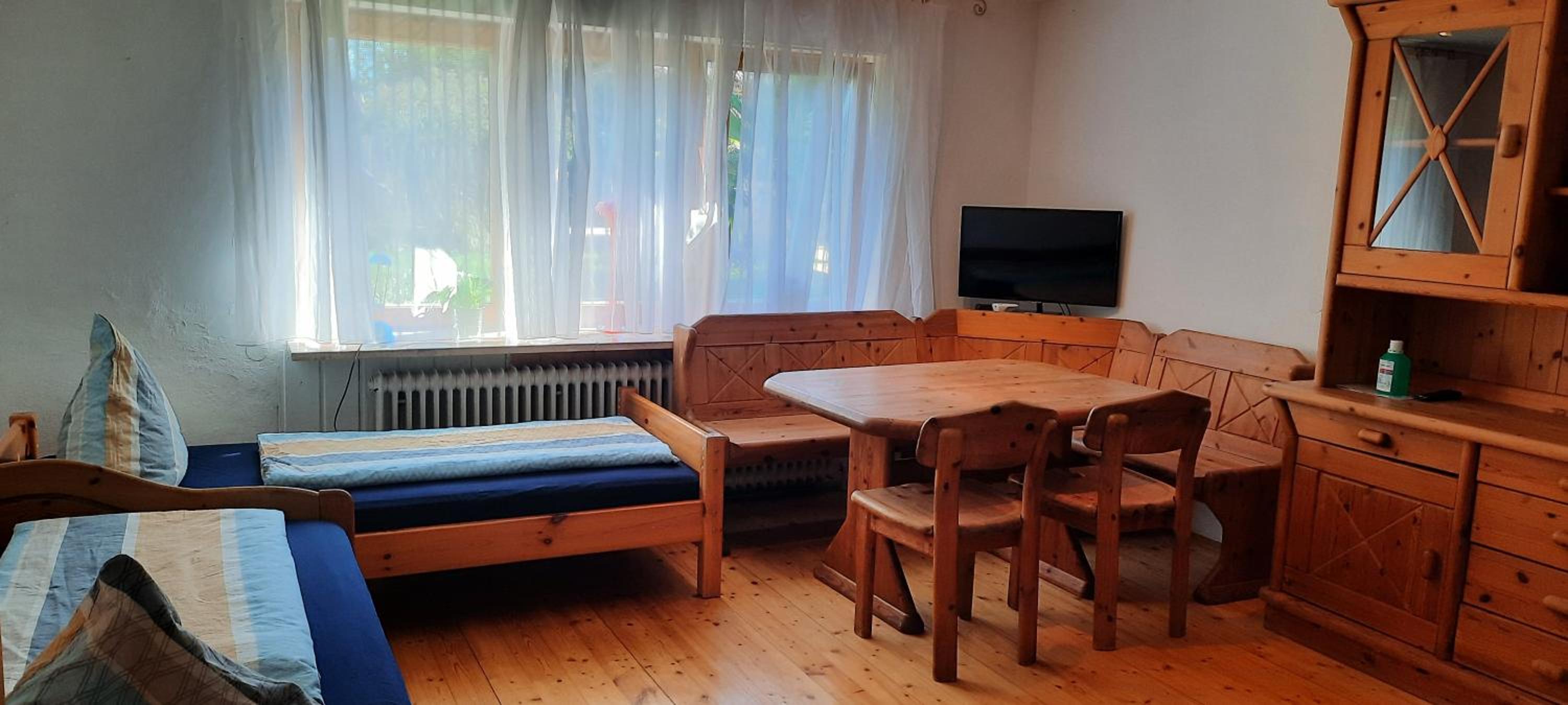 One-Bedroom Apartment photo 3