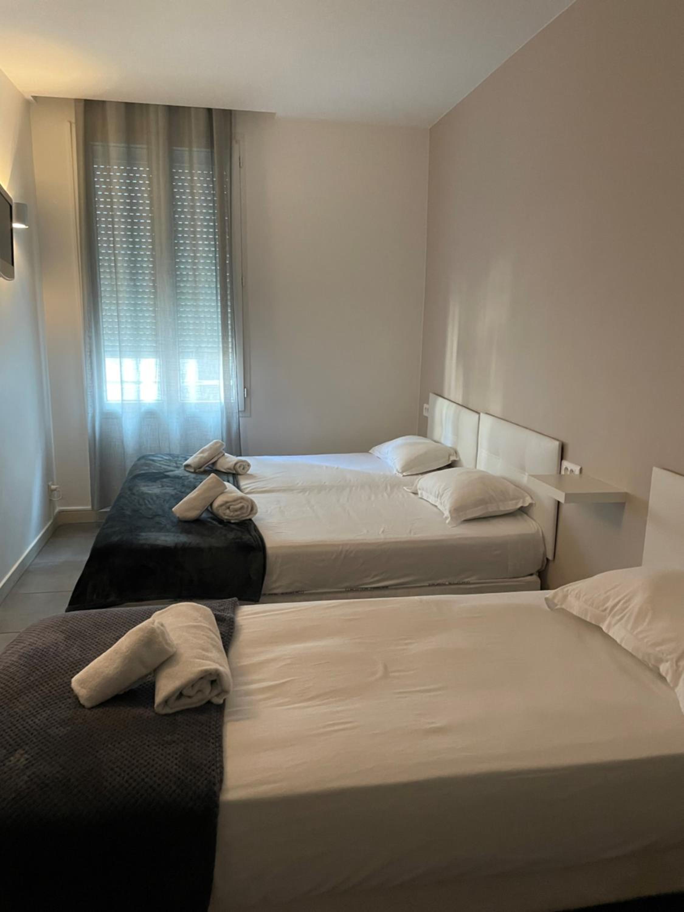Triple Room - Photo 14