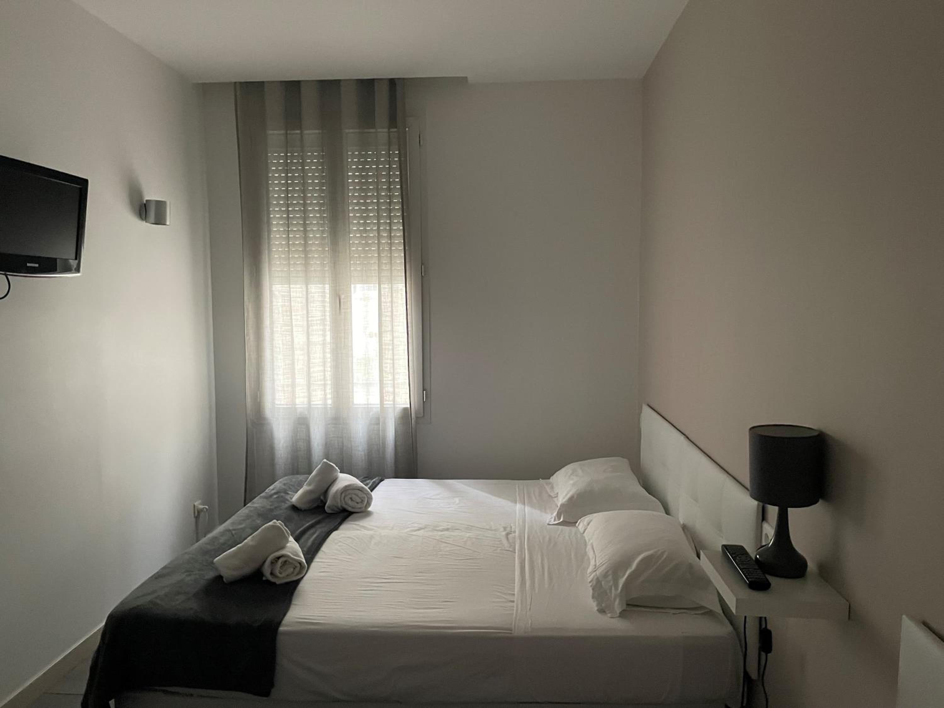 Triple Room - Photo 13