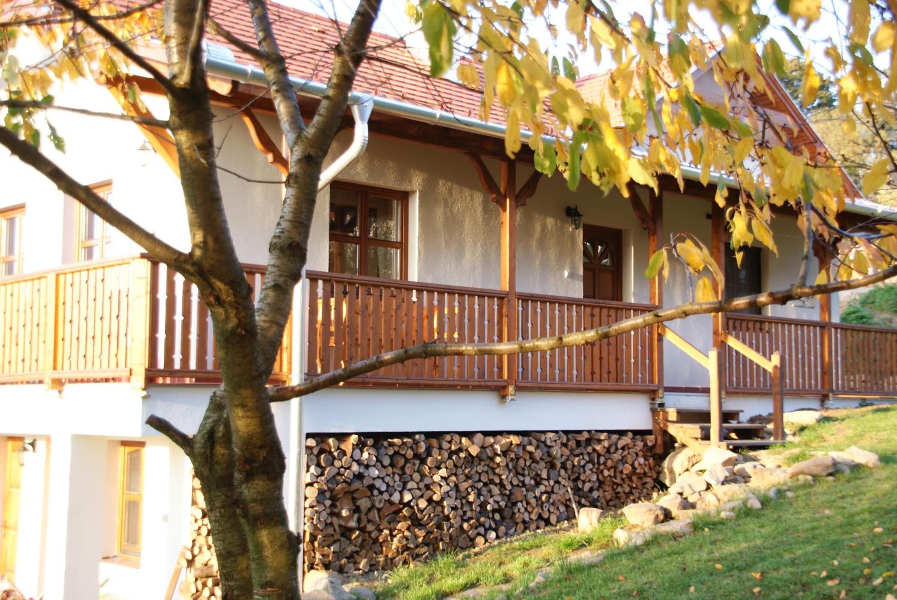 Two-Bedroom Apartment with Balcony photo 1