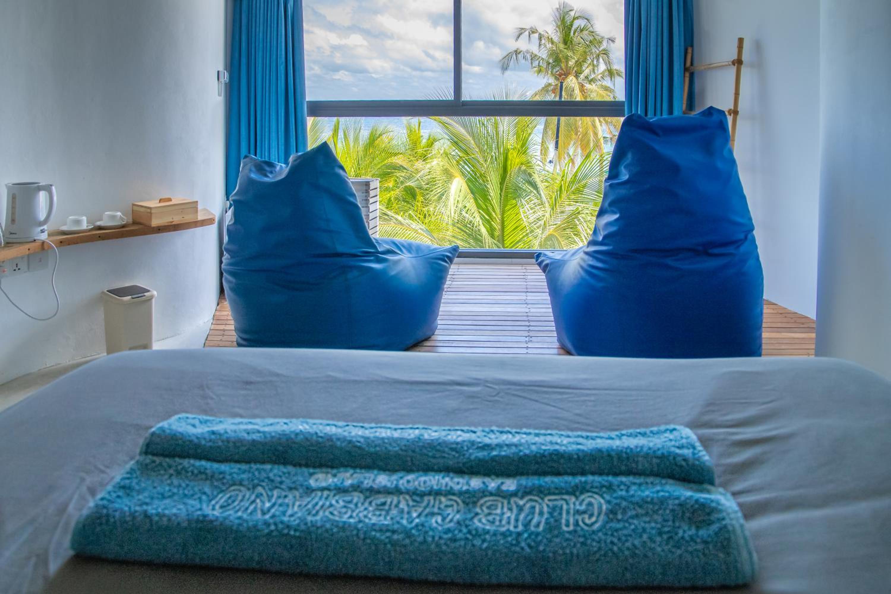 Deluxe Double Room with Sea View - Photo 6