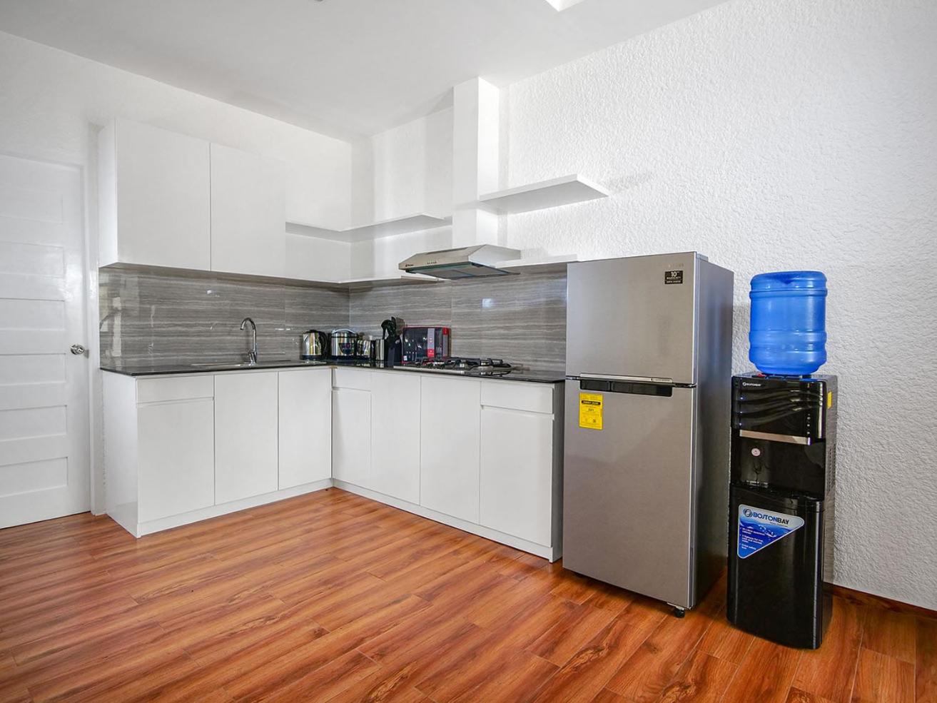 One-Bedroom House - Photo 7