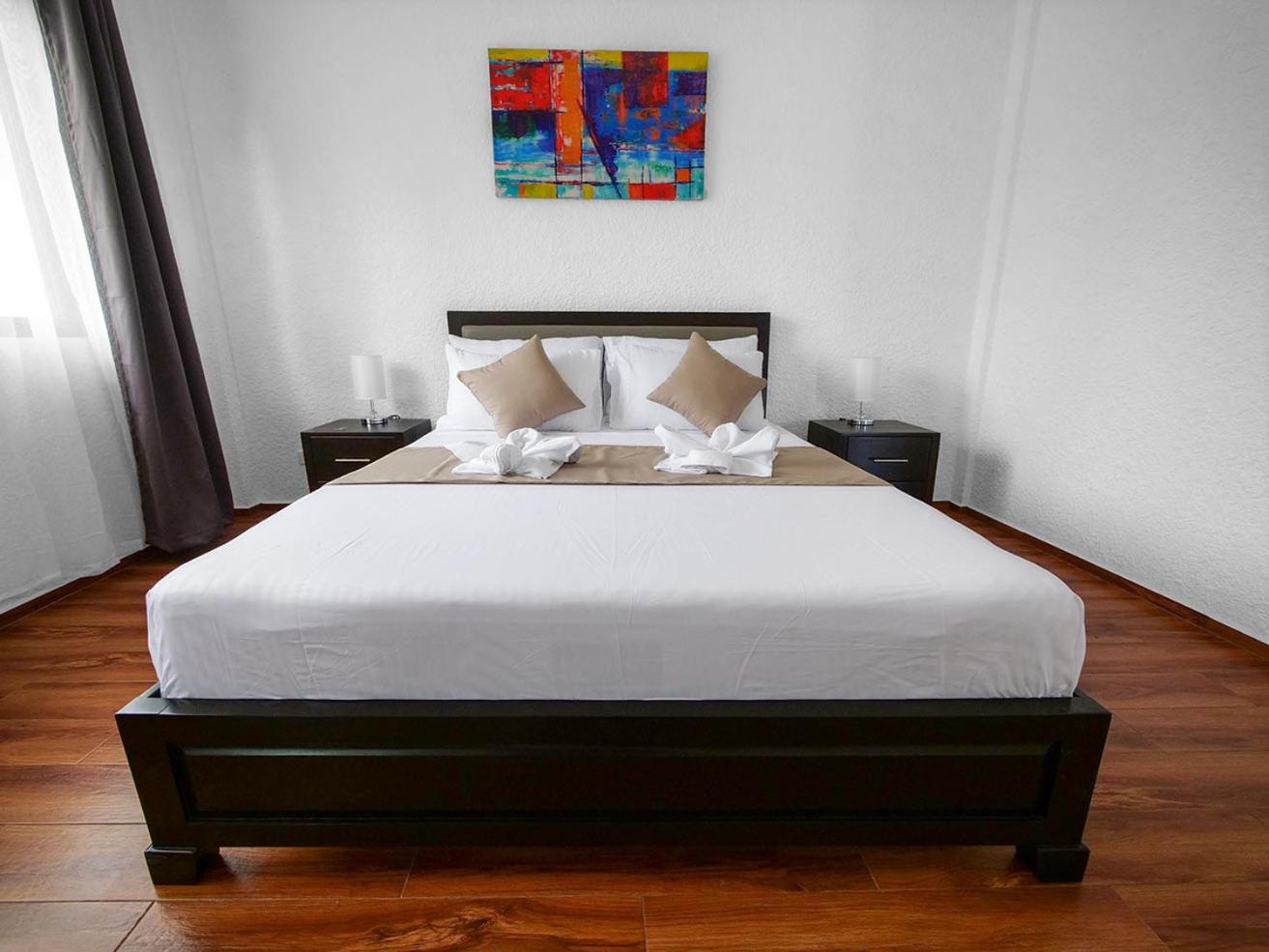 One-Bedroom House - Photo 20