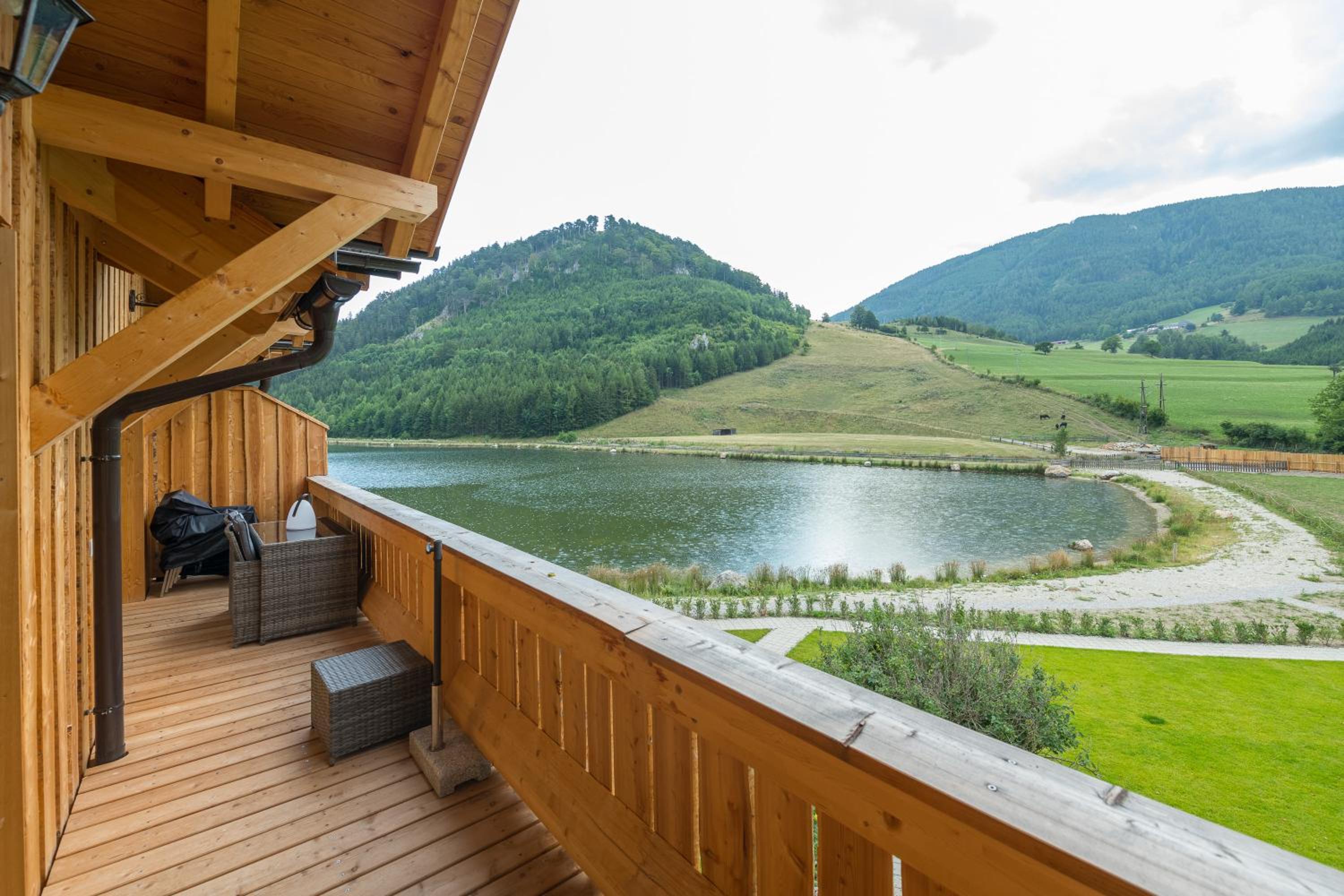 Suite with Lake View photo 2