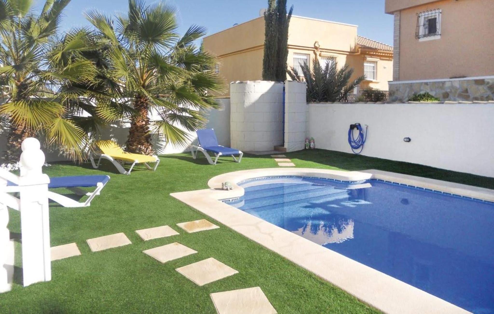 Three-Bedroom Villa  photo 2