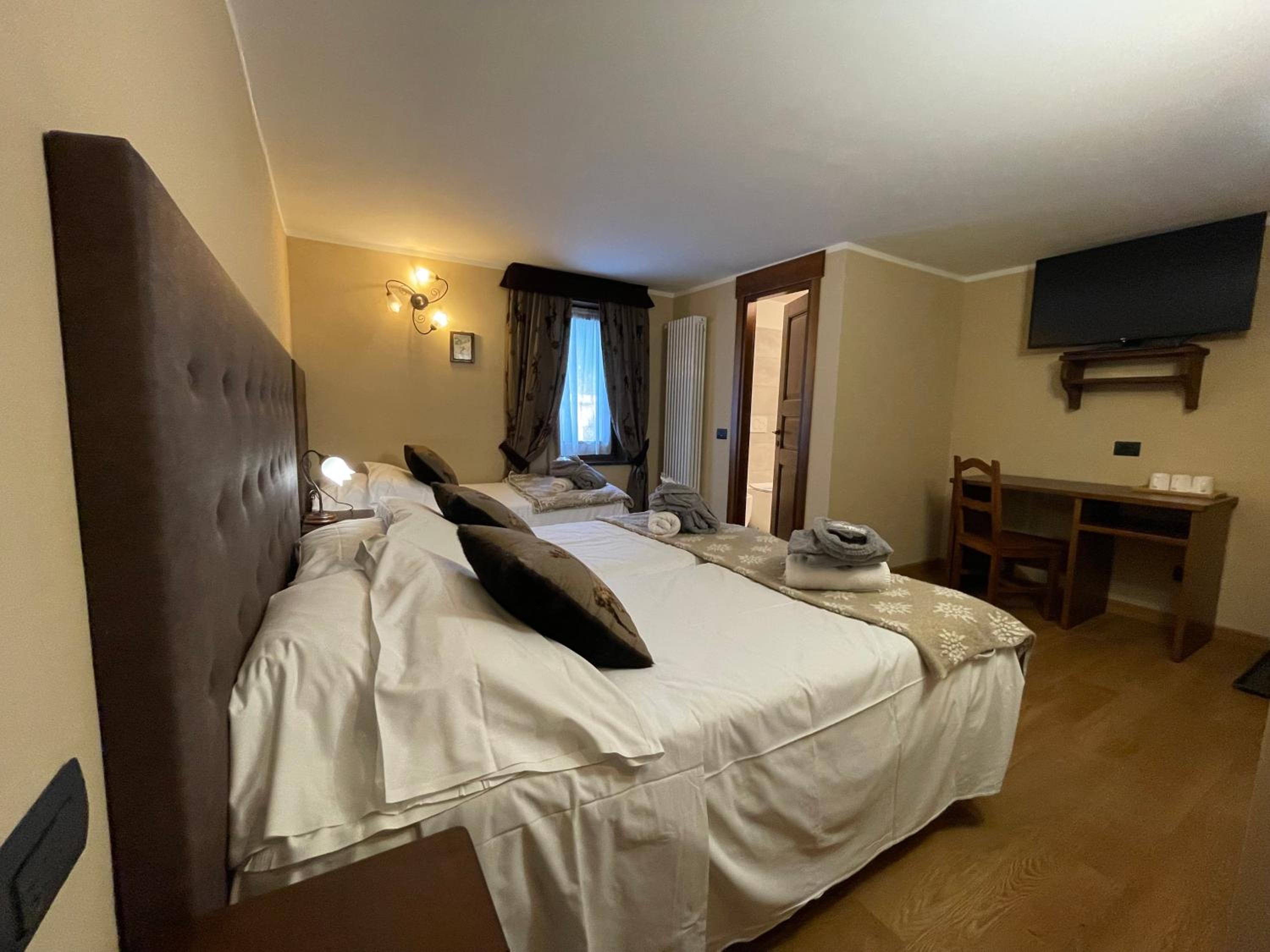 Family Suite - Photo 7
