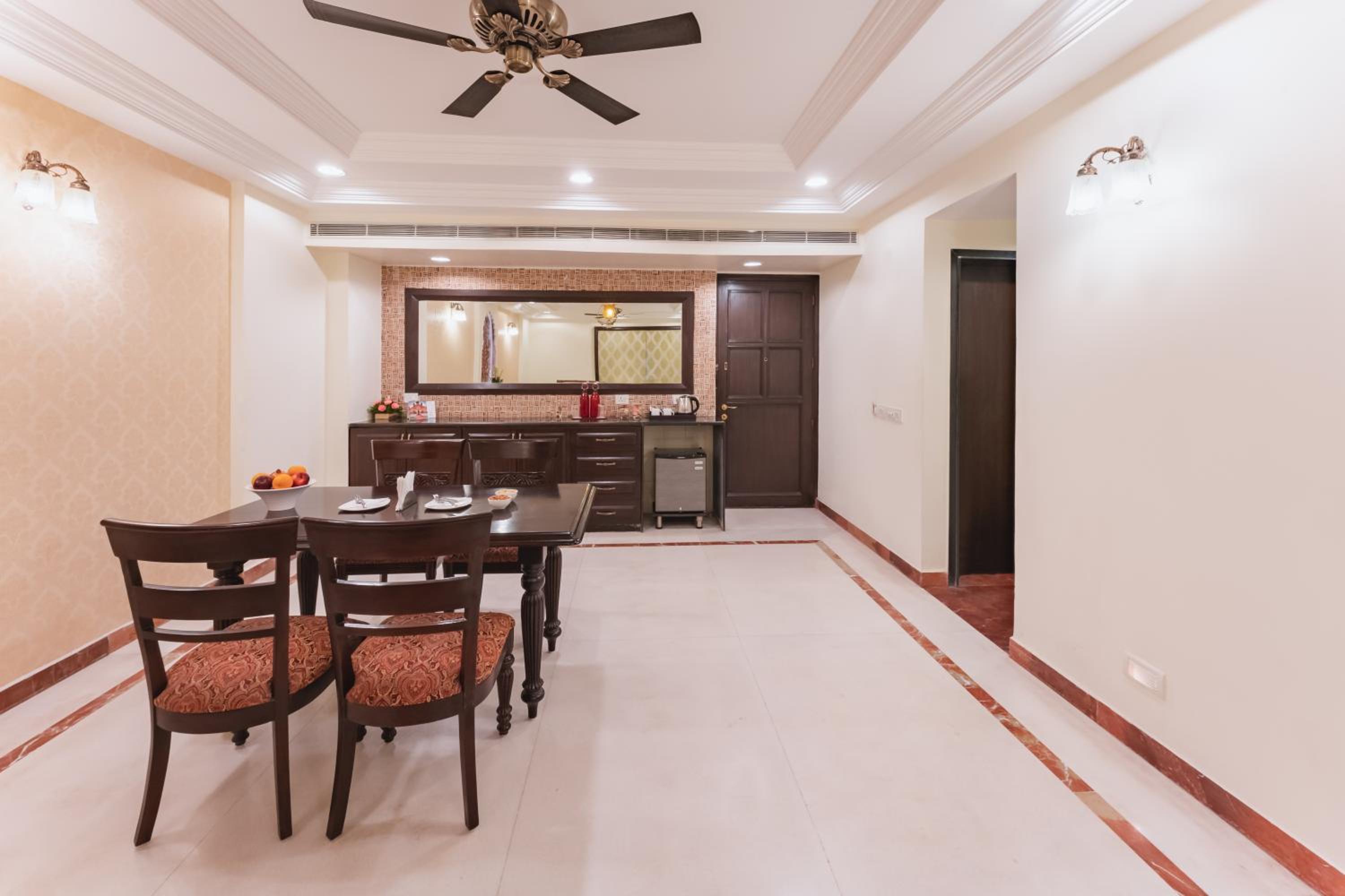 Grand Suite with Gazebo with Darshan Convenience & Ticket Support photo 2