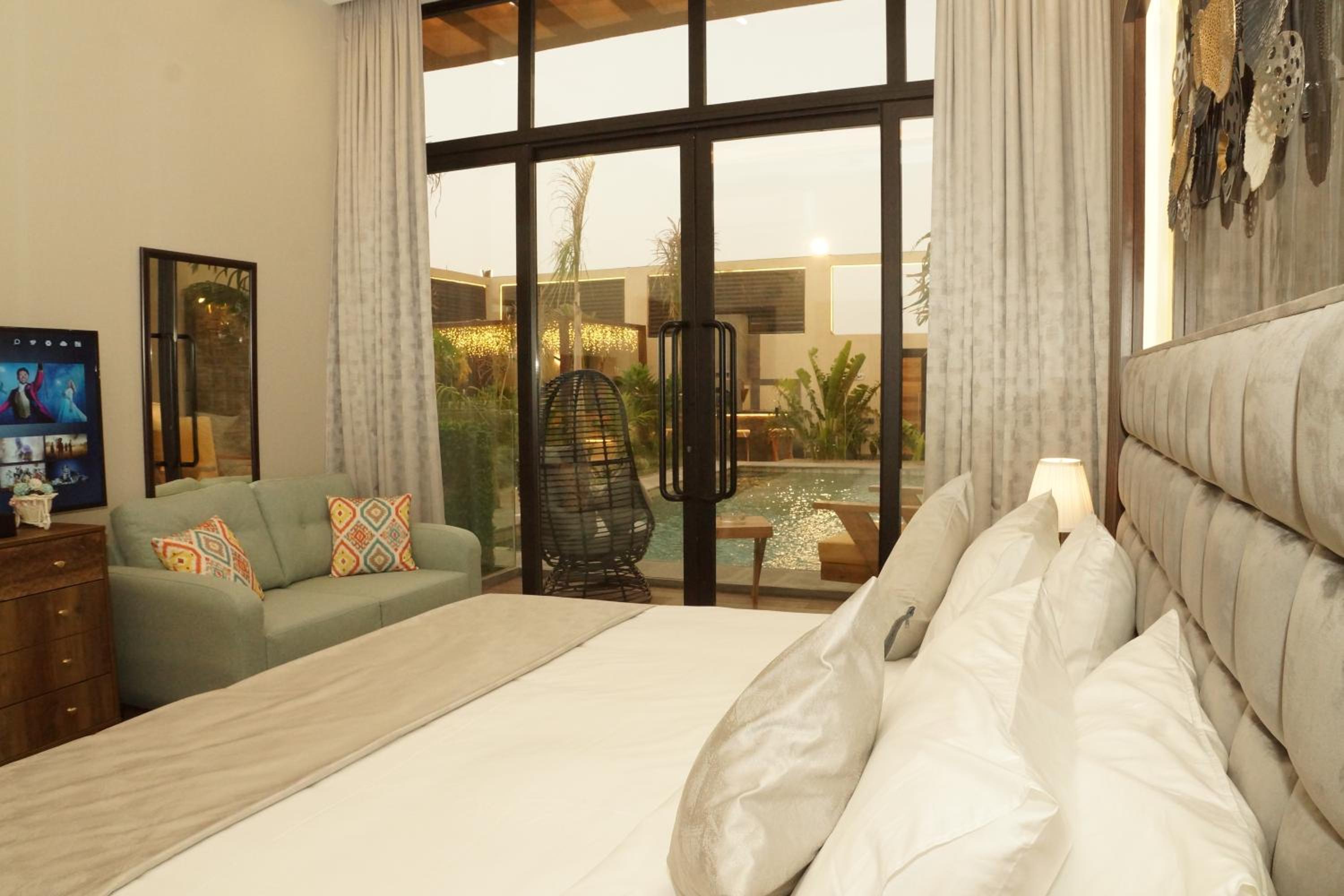 Two-Bedroom Villa - Photo 105