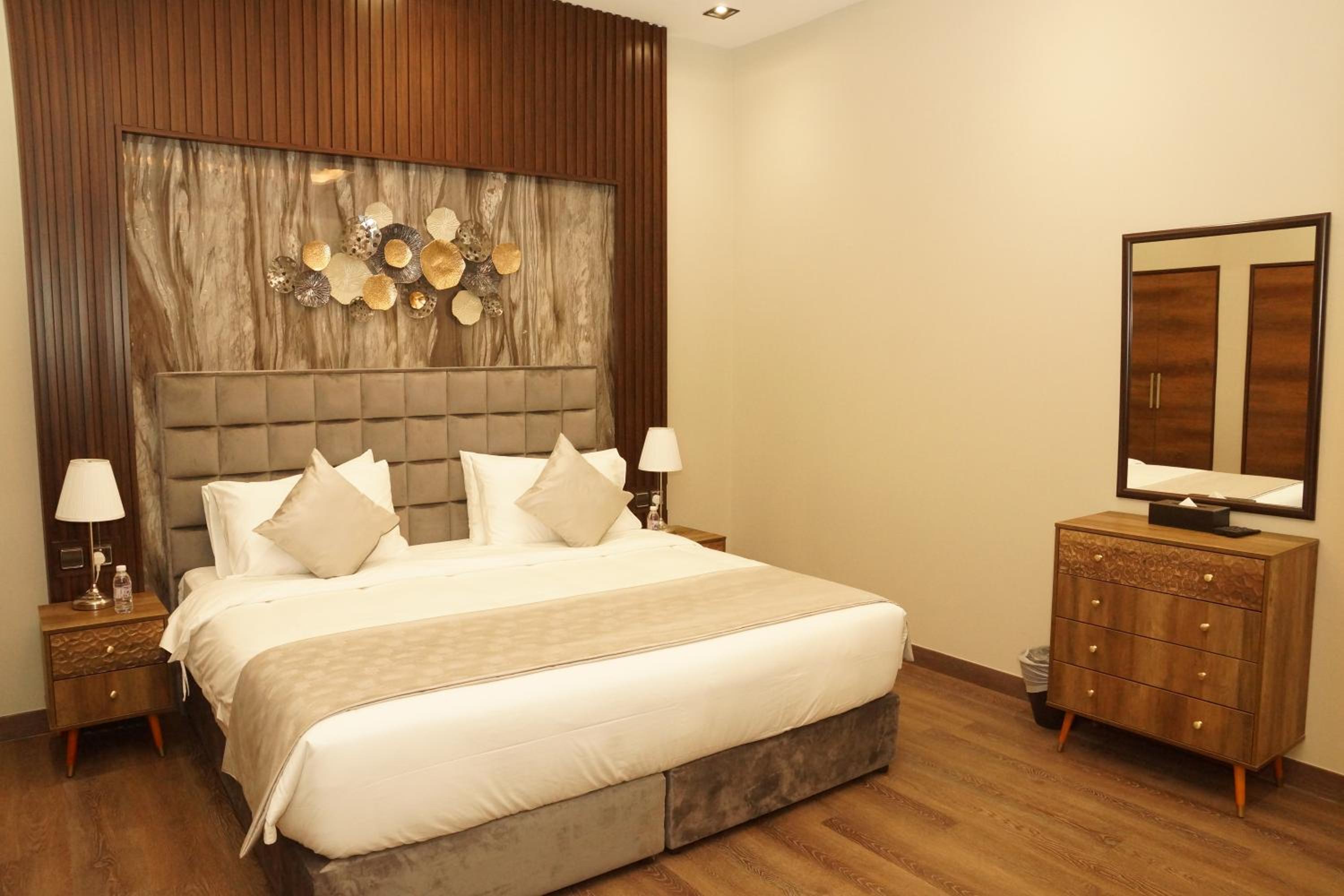 One-Bedroom Villa - Photo 35