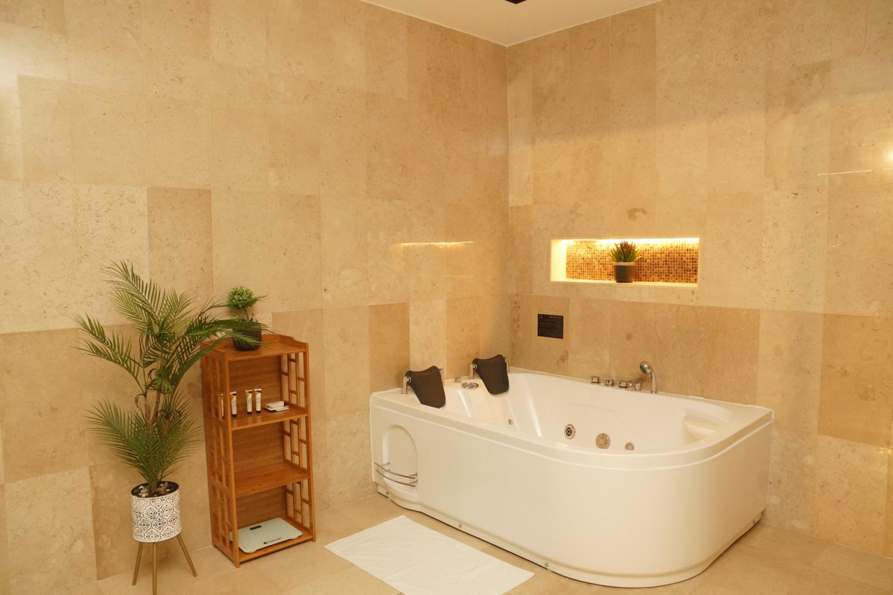 One-Bedroom Villa - Photo 36