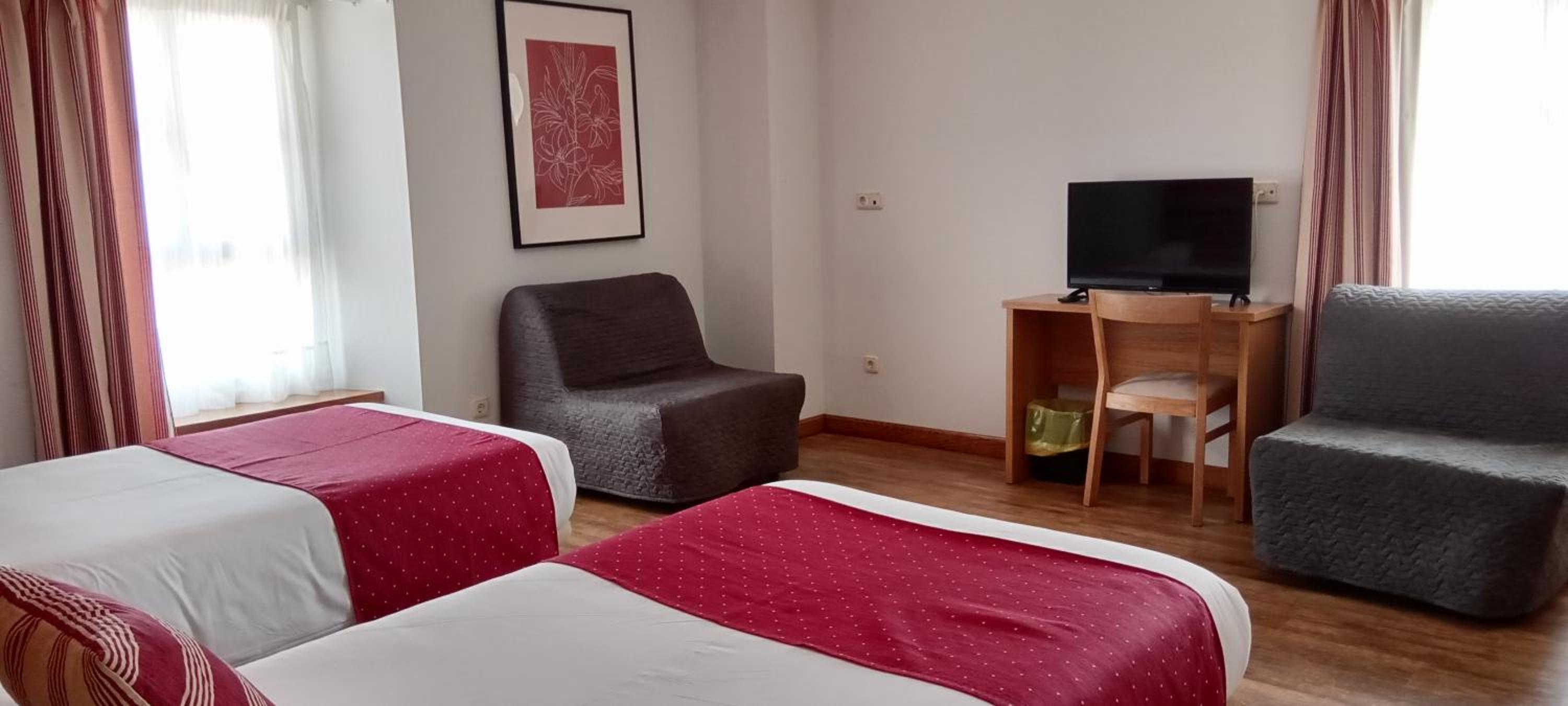 Habitación Familiar (2 Adultos + 2 Niños)