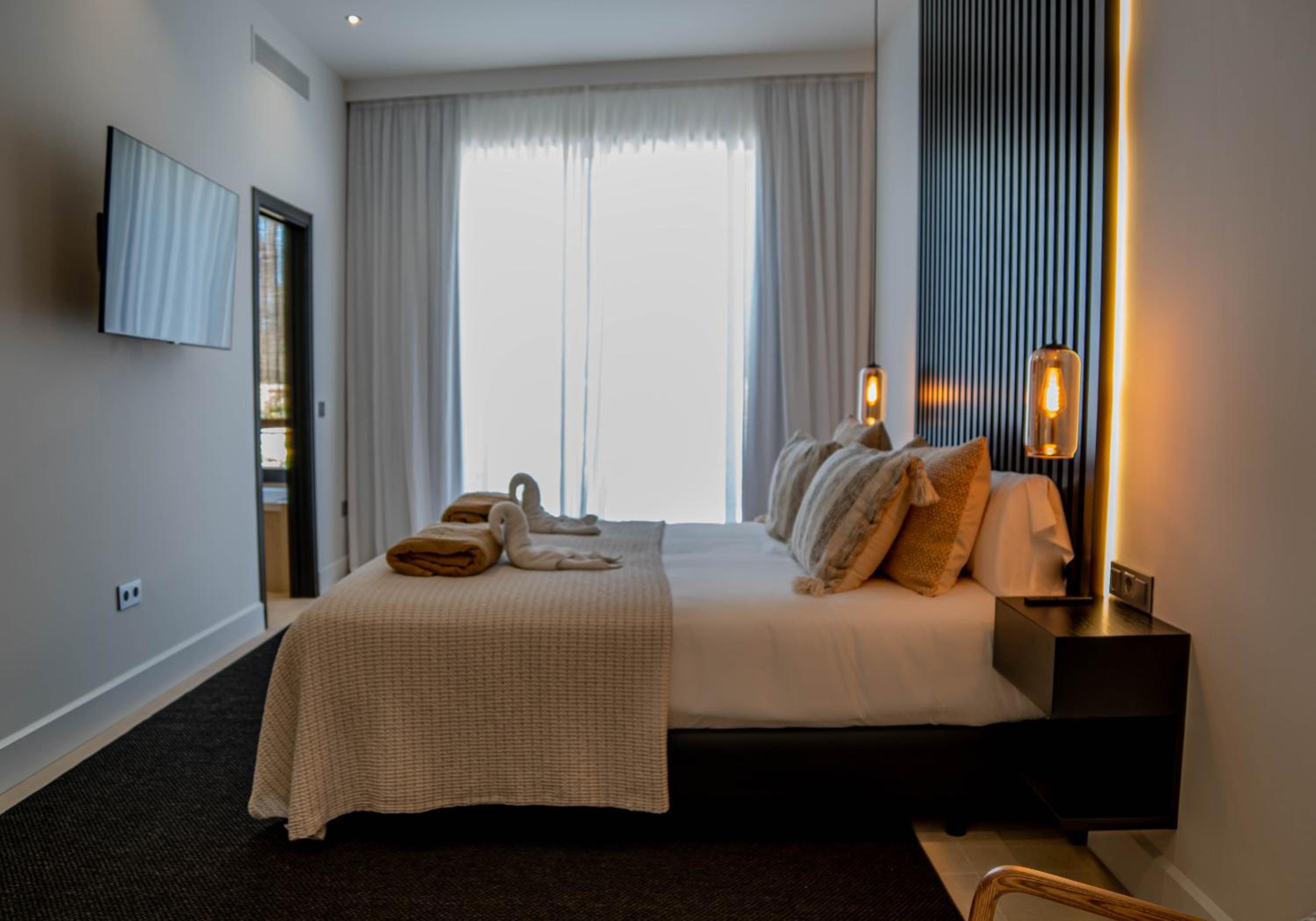 King Room with Garden View - Photo 1