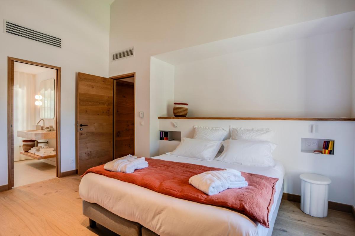 Two-Bedroom Apartment - Photo 1