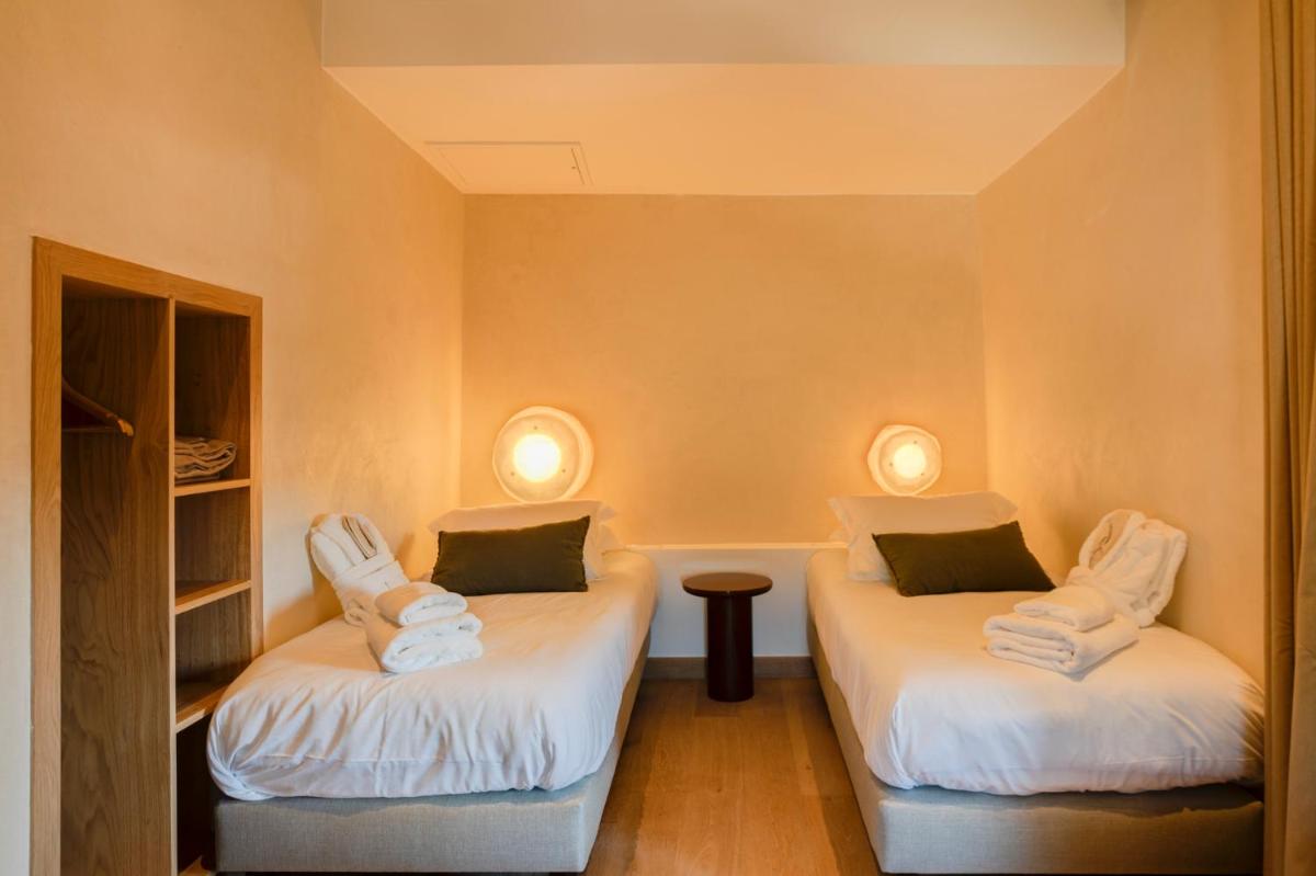 Two-Bedroom Apartment - Photo 4